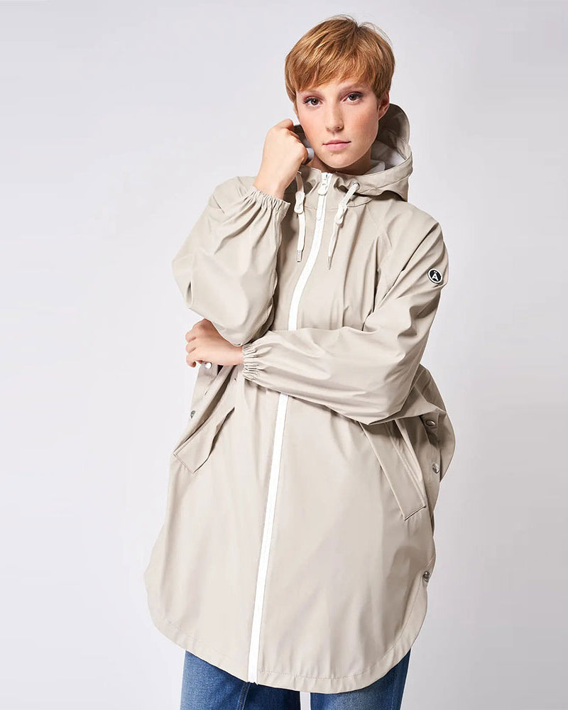 Coats & Jackets