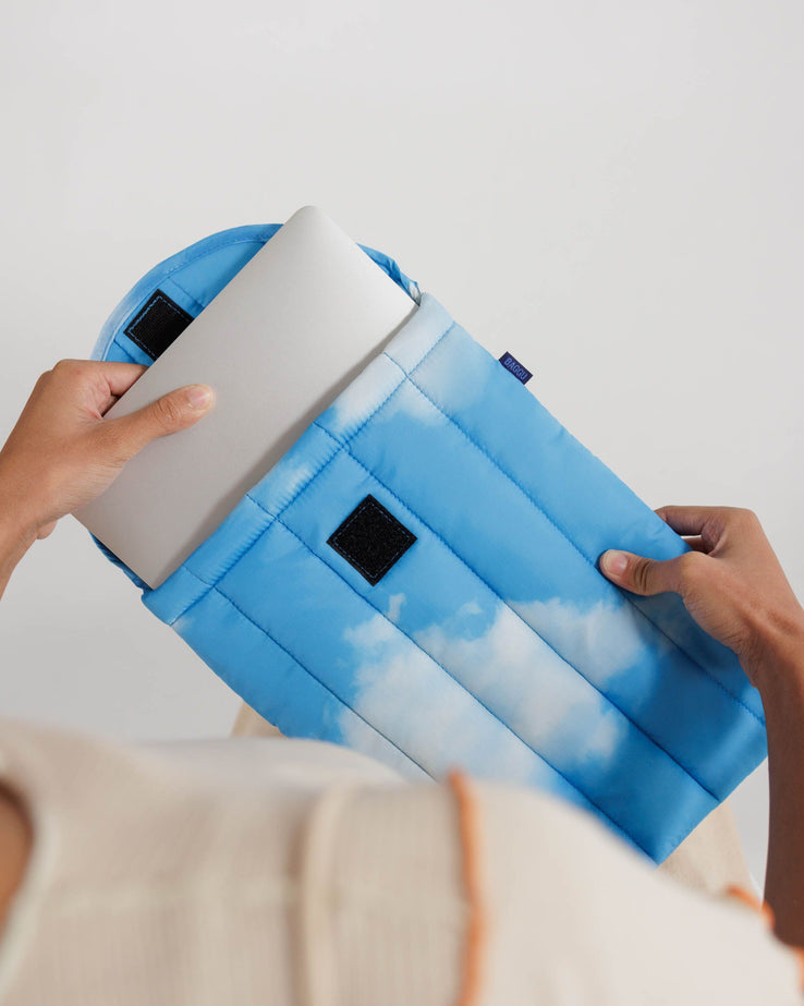 BAGGU - Puffy Laptop Sleeve 13" - Clouds