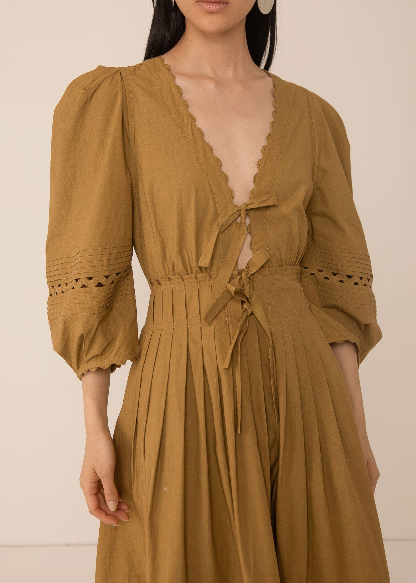 VI.VE.RE Pilar Pleat Dress - Light Olive