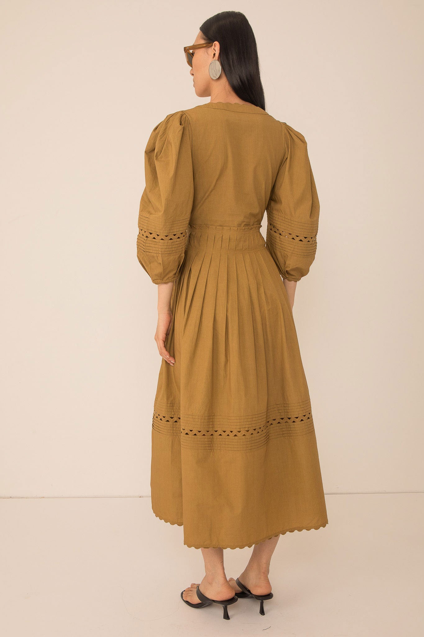 VI.VE.RE Pilar Pleat Dress - Light Olive