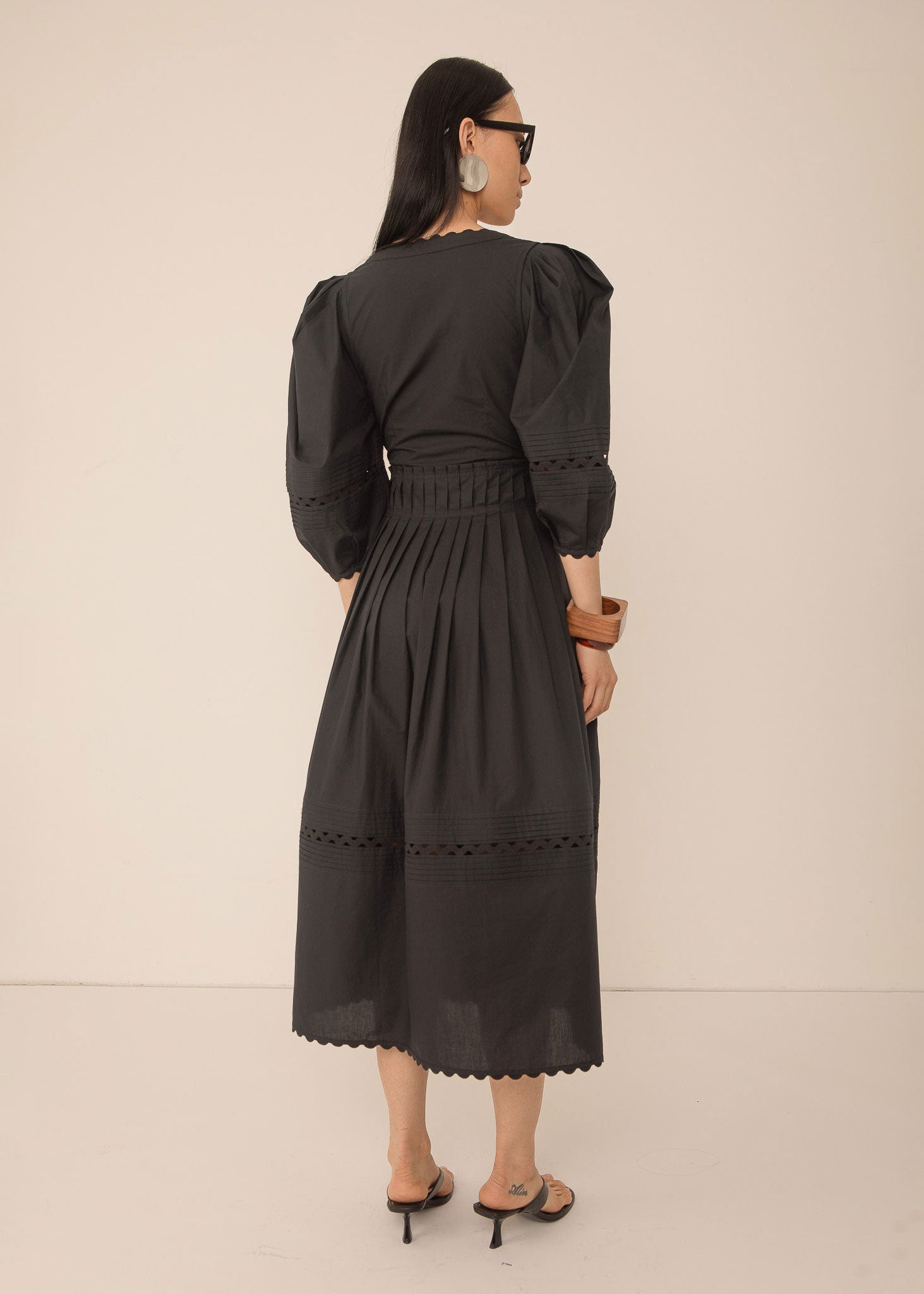 VI.VE.RE Pilar Pleat Dress - Black