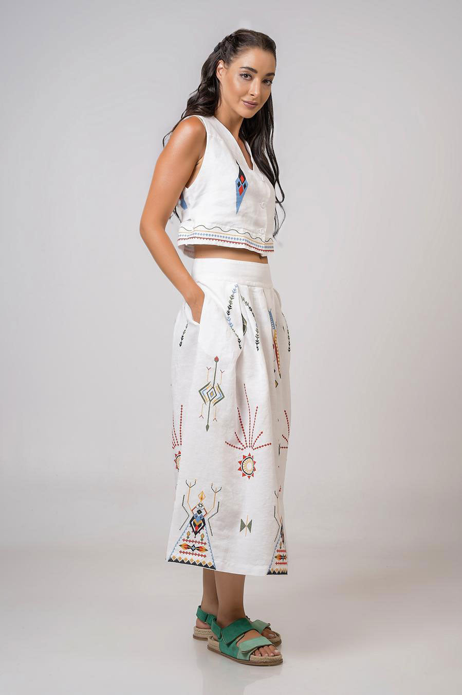 Aether Concept High Waisted Embroidered Skirt - White