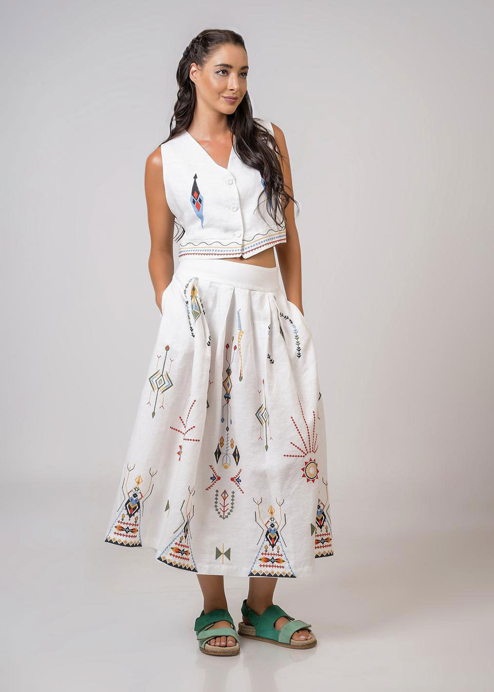 Aether Concept High Waisted Embroidered Skirt - White