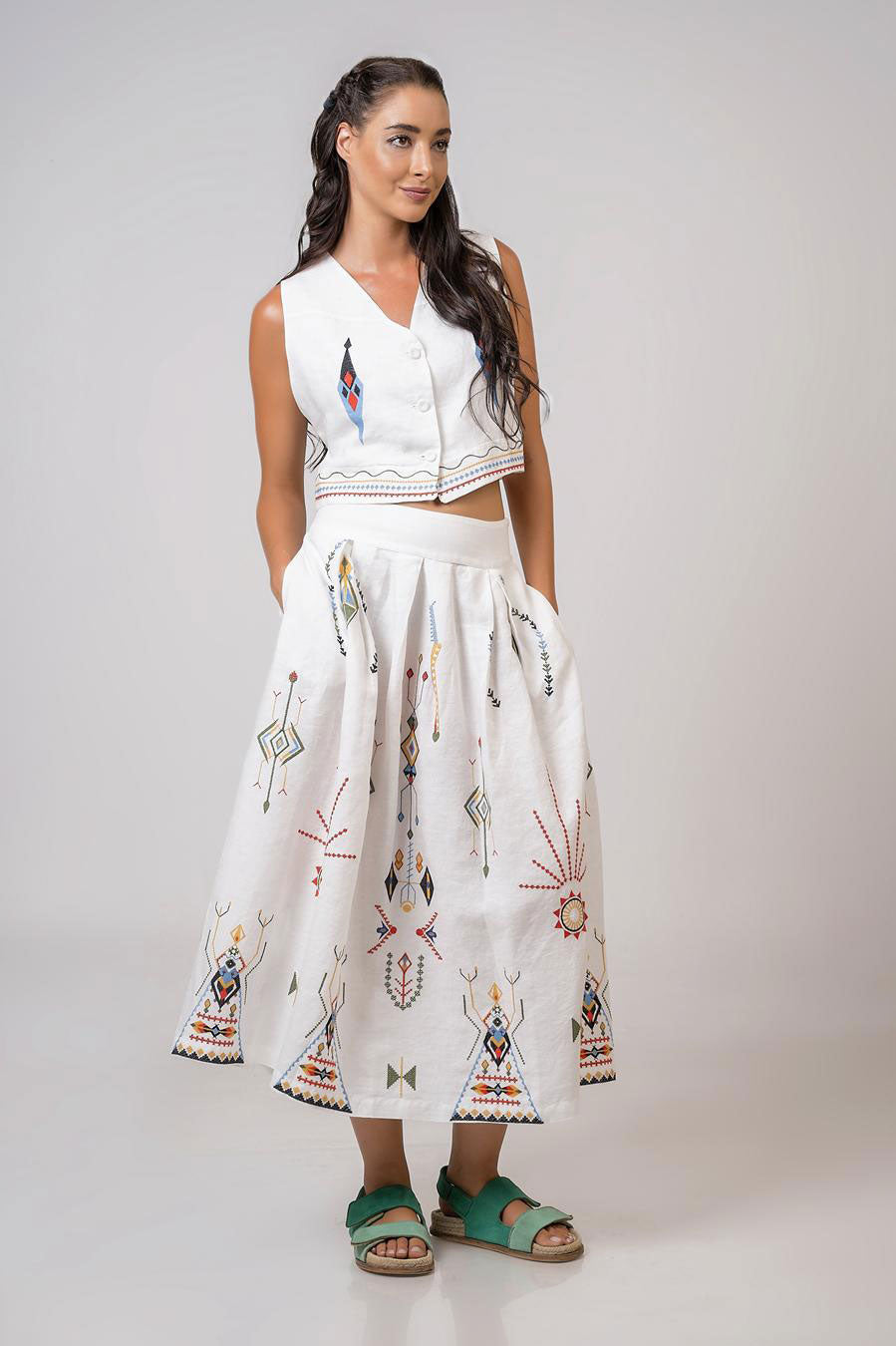 Aether Concept High Waisted Embroidered Skirt - White
