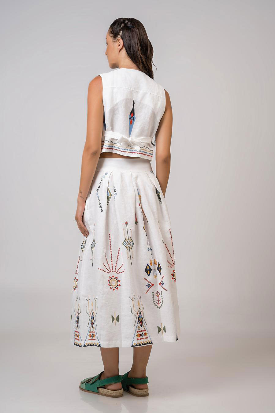 Aether Concept High Waisted Embroidered Skirt - White