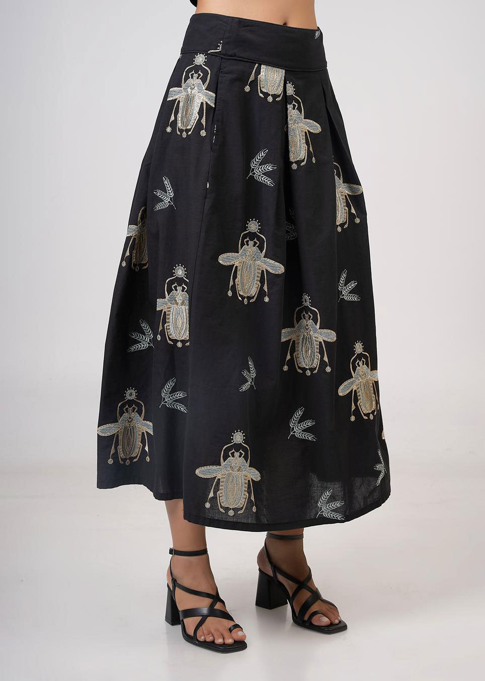 Aether Concept High Waisted Embroidered Skirt - Black/Green