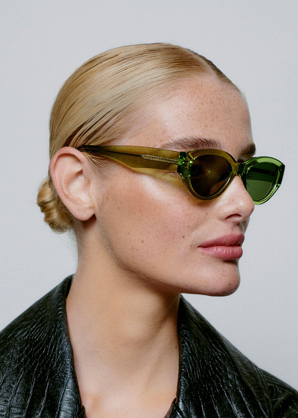 A. Kjaerbede Winnie Sunglasses - Light Olive Transparent