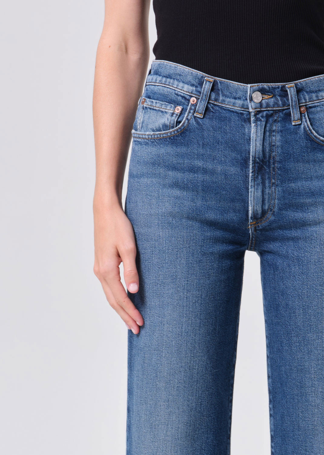 Agolde Harper Crop Jeans - RIver