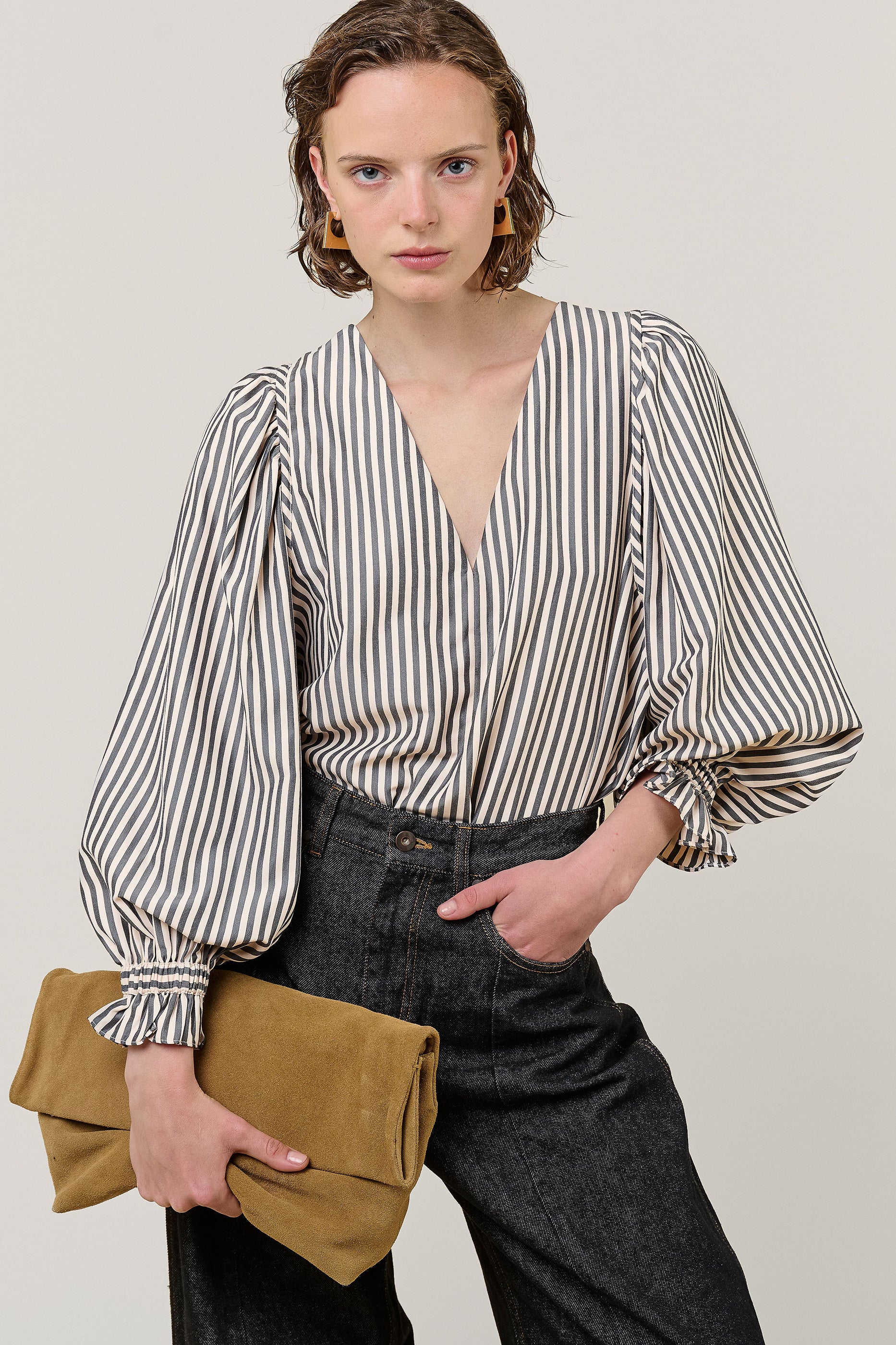 VI.VE.RE Remi V-Neck Stripe Top - Black Cream
