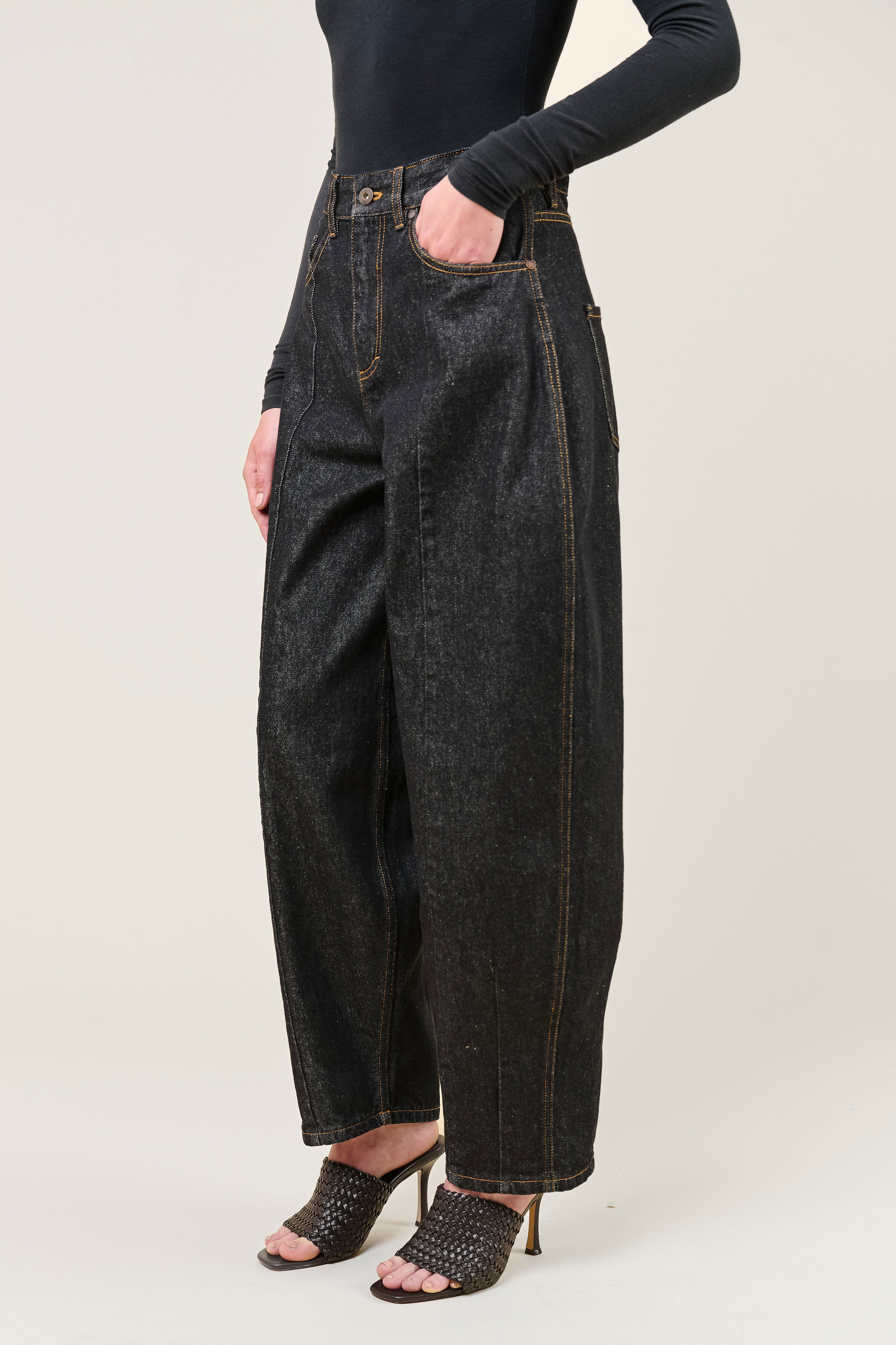VI.VE.RE Naya Barrel Leg Jeans - Black