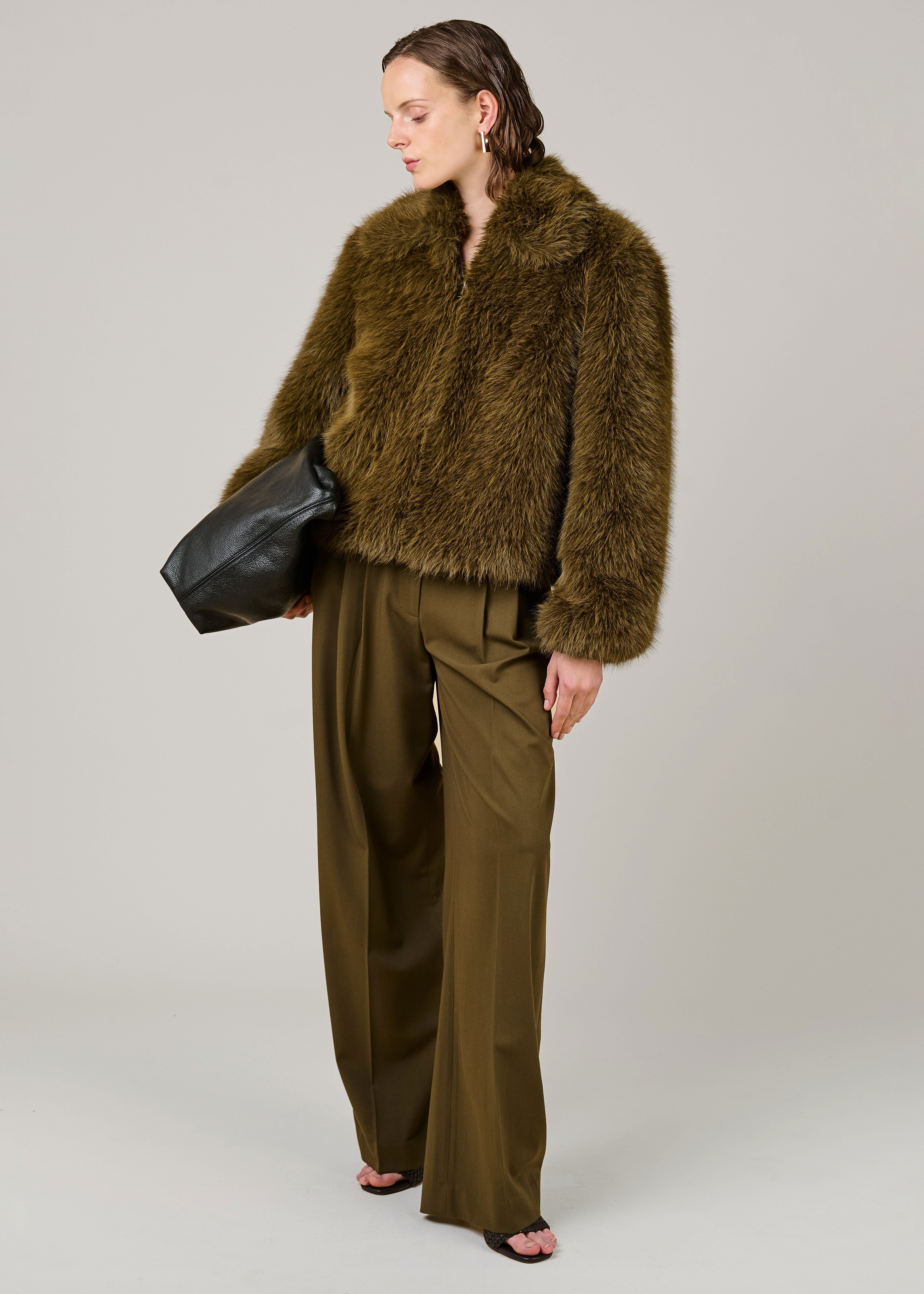 VI.VE.RE Indie Short Soft Faux Fur Jacket