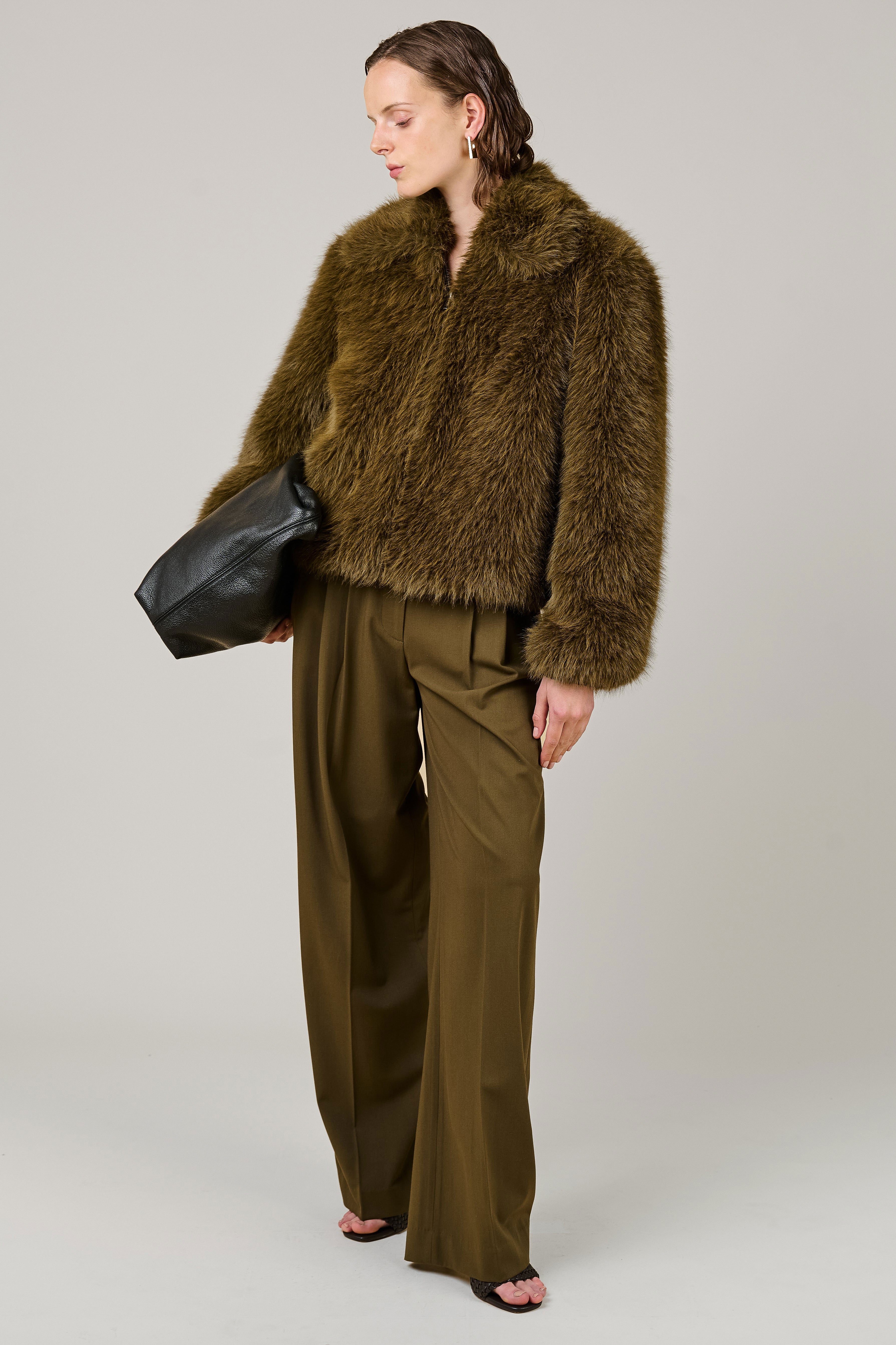 VI.VE.RE Indie Short Soft Faux Fur Jacket