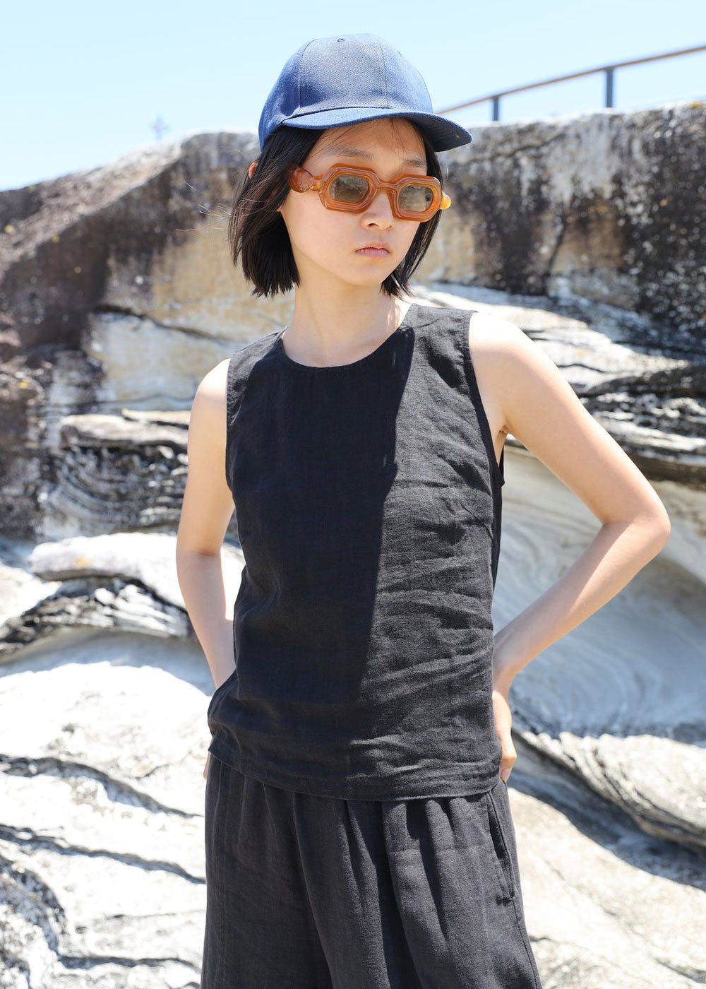 L.F.Markey Basic Linen Vest - Black