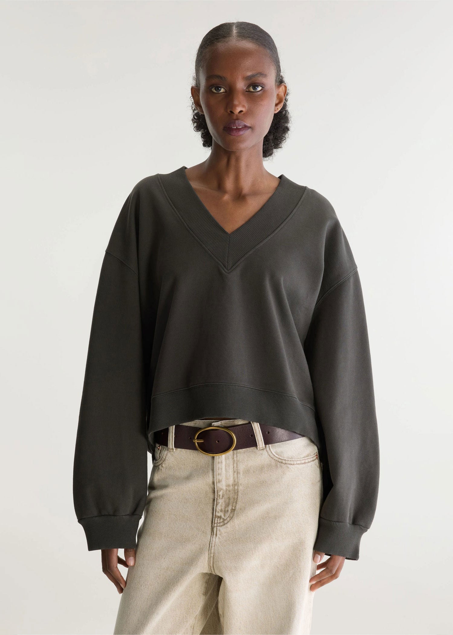 Bellerose Sula Cropped V-Neck Sweatshirt