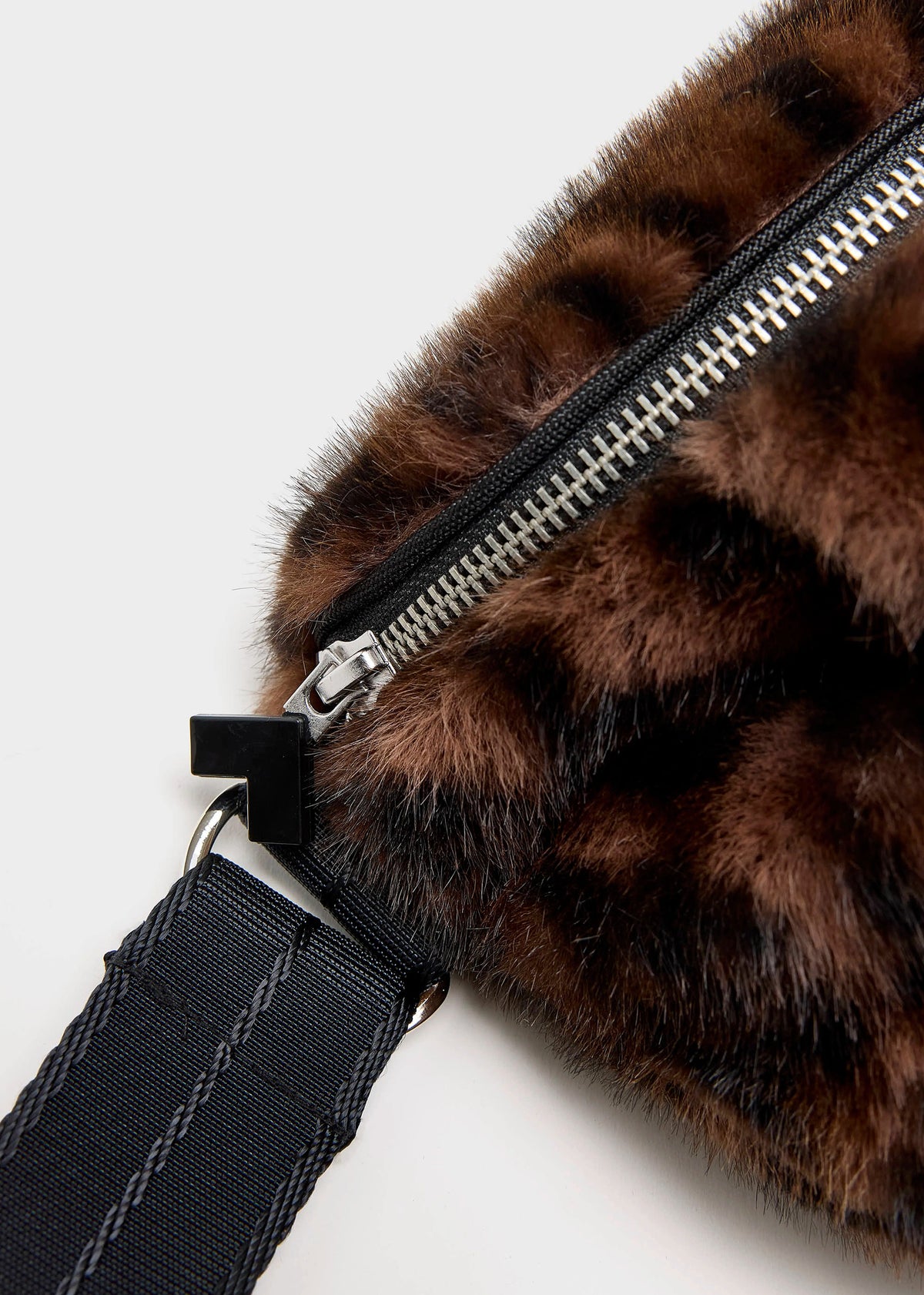 Bellerose Joswel Muff Bag