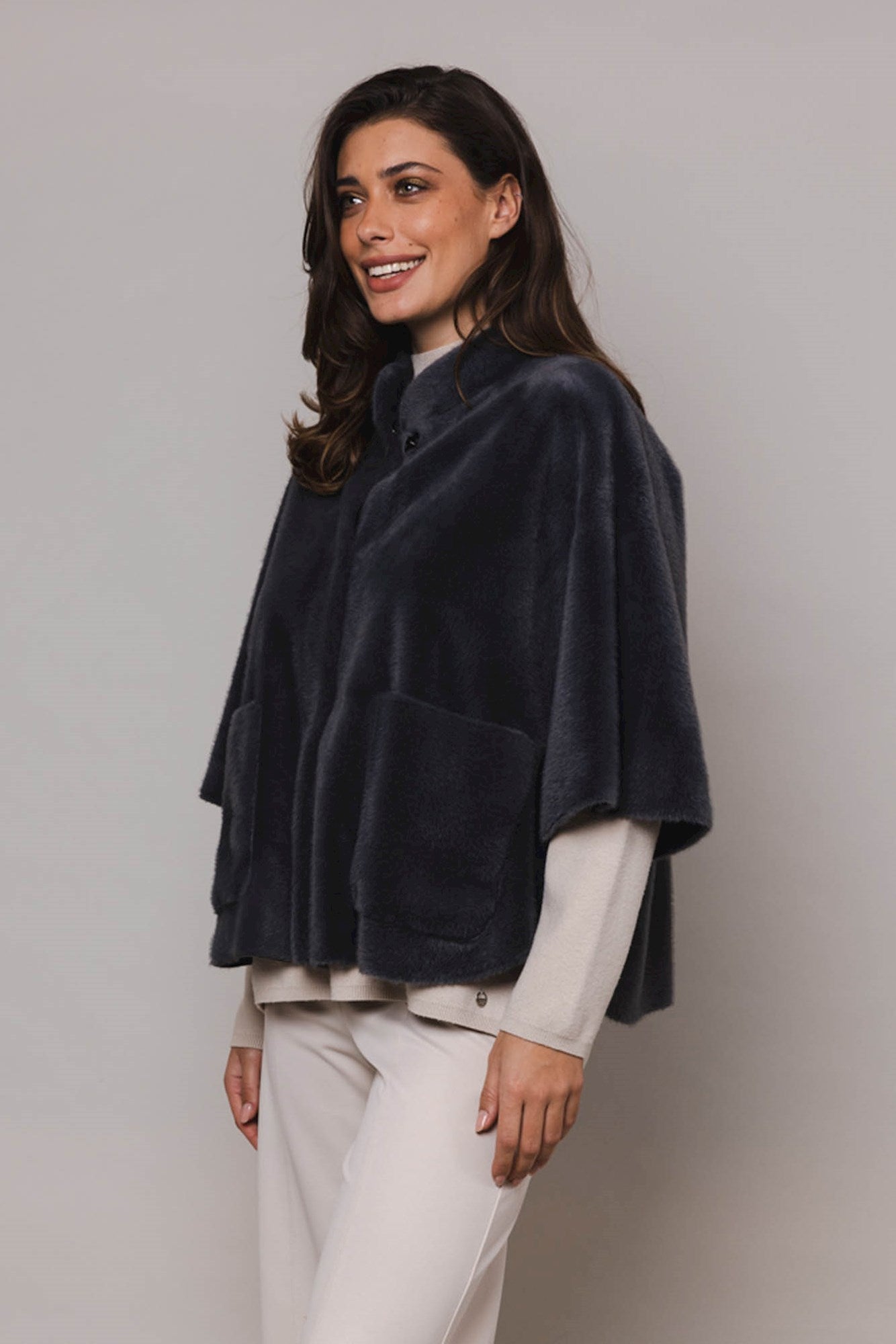 Rino & Pelle - Dewi Faux Fur Cape - Night