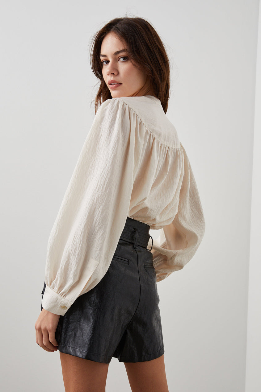 Rails - Fable Top