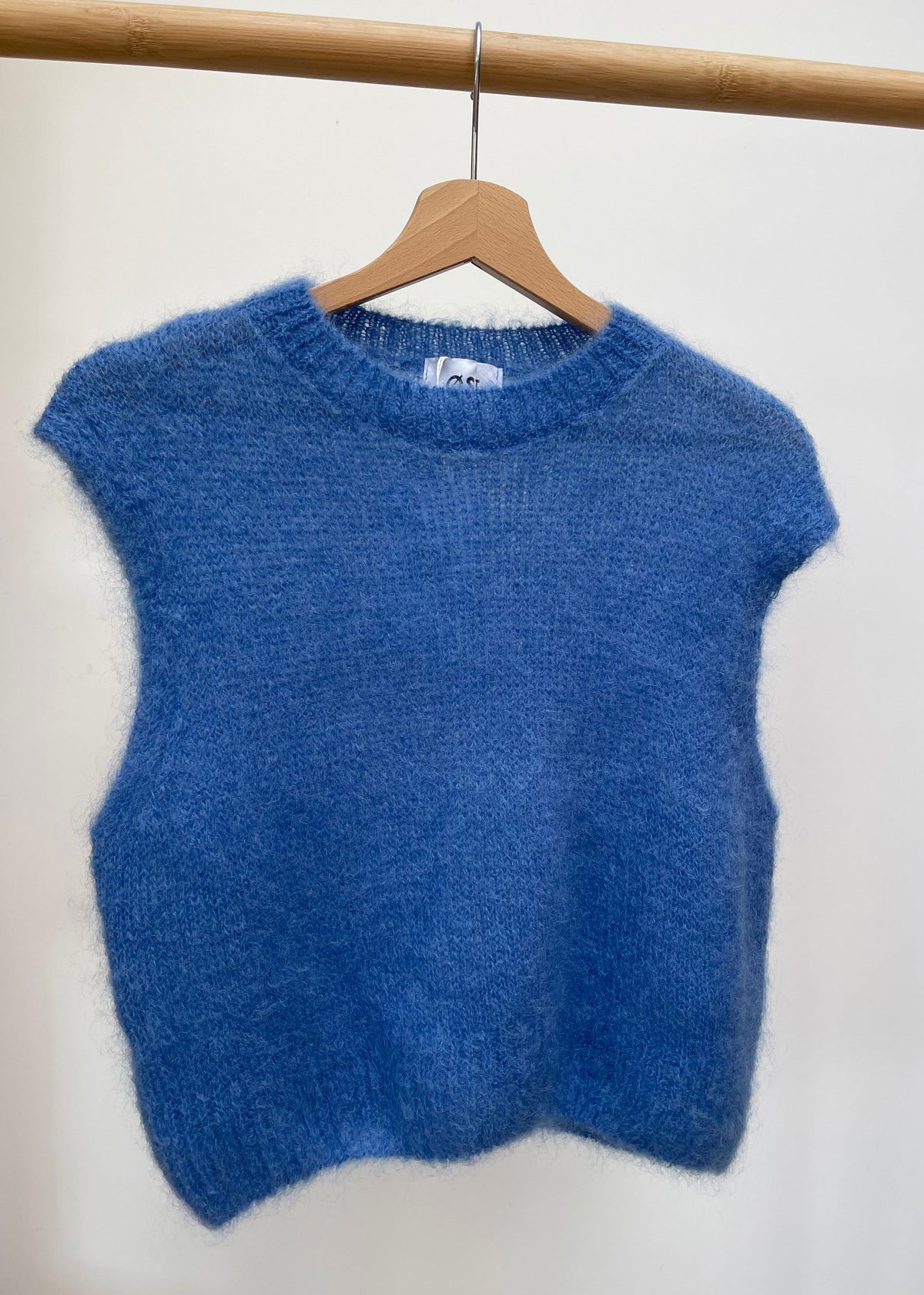 Øst London Monika Cropped Mohair Vest - Cornflower Blue
