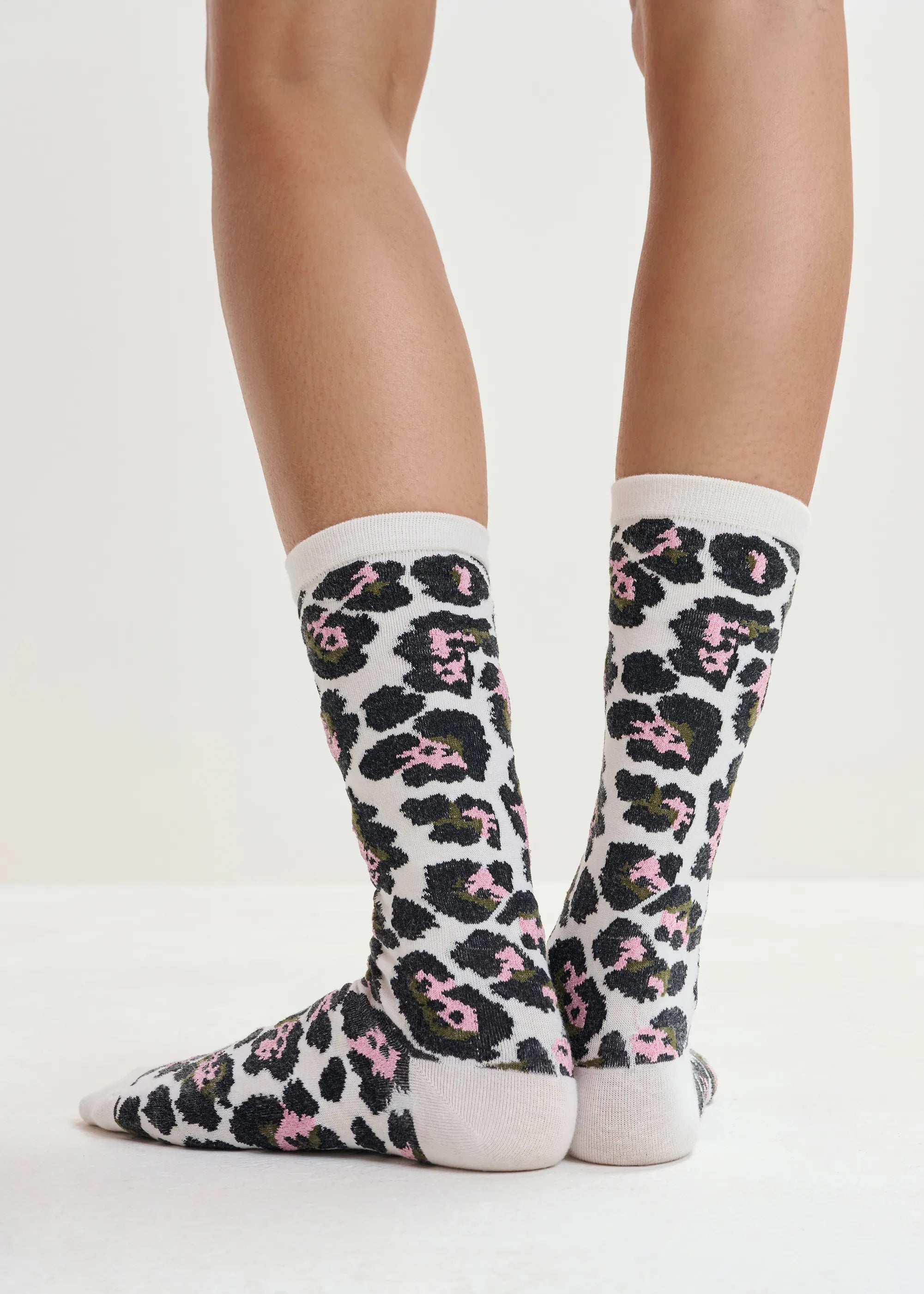Essentiel Antwerp Jimz Socks - White