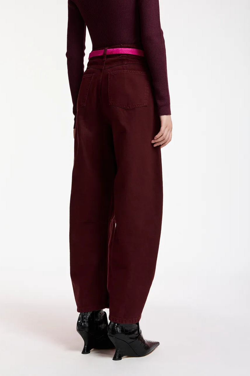 Essentiel Antwerp Kokos Barrel-Leg Jeans - Burgundy