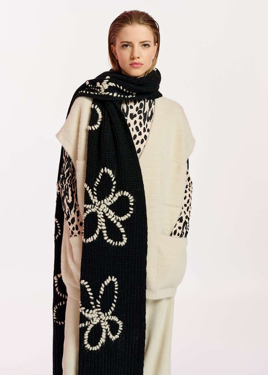 Essentiel Antwerp - Eflorale Scarf - Floral Embroideries