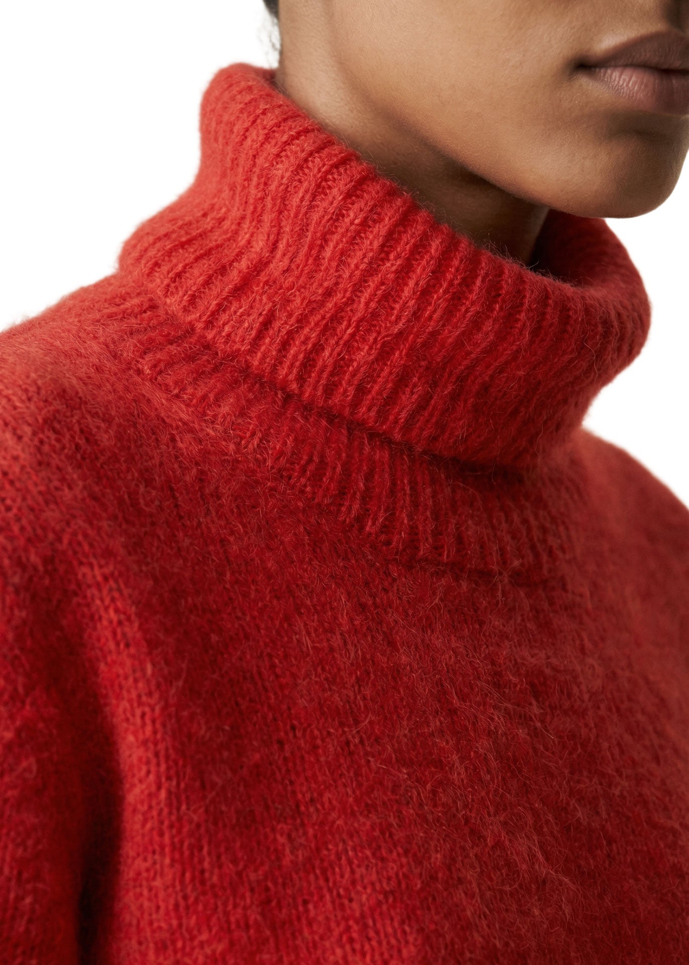 American Dreams Piro Rollneck Long Sleeves - Lipstick Red