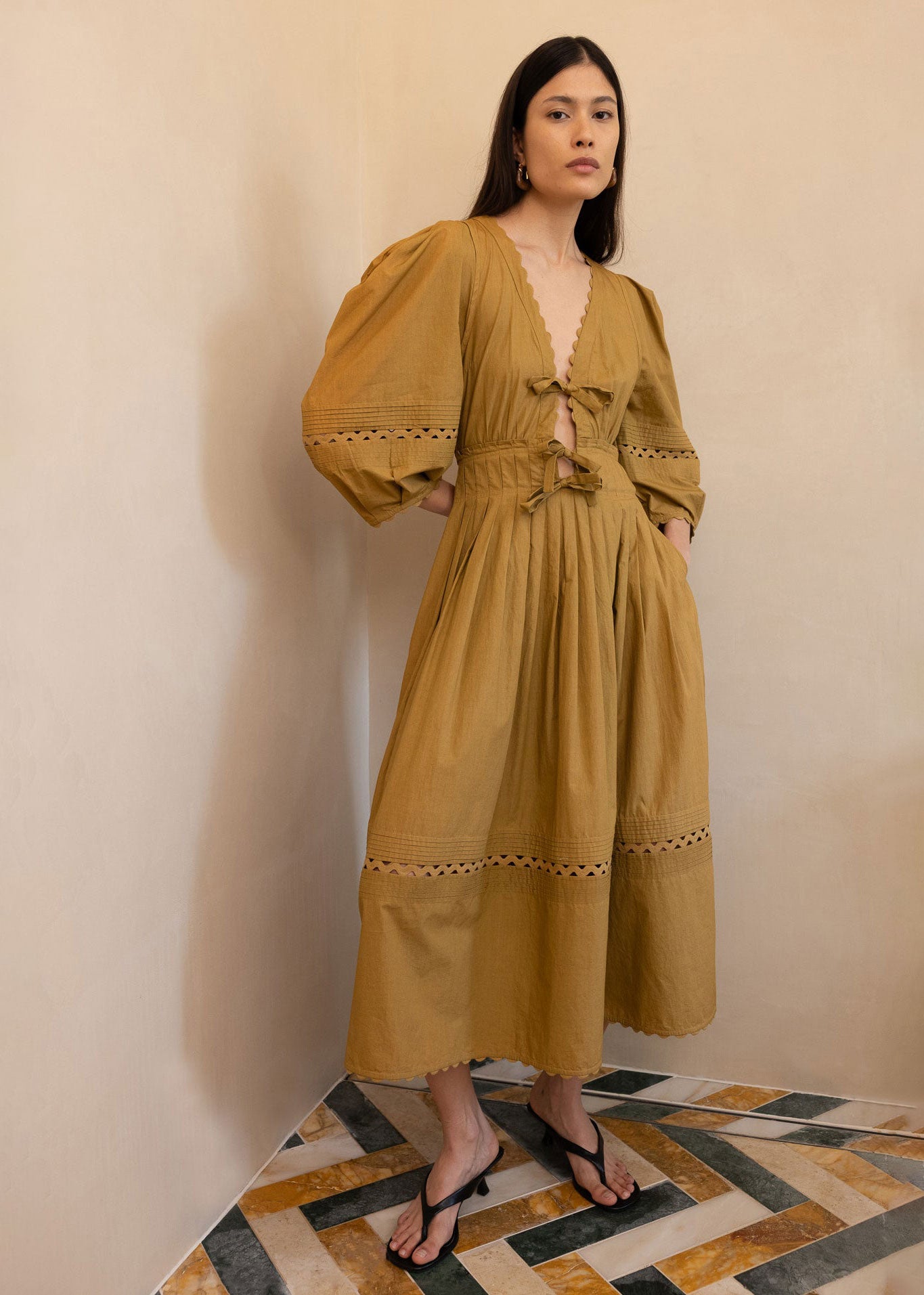 VI.VE.RE Pilar Pleat Dress - Light Olive