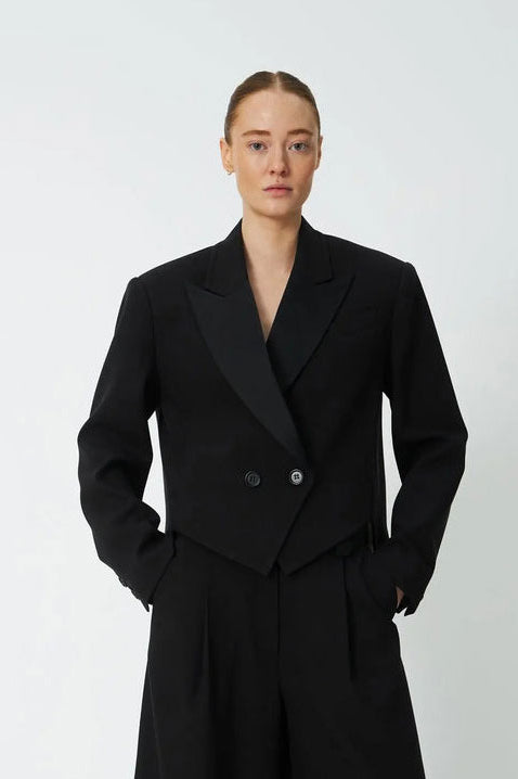 Stella Nova Tuxedo Blazer - Black
