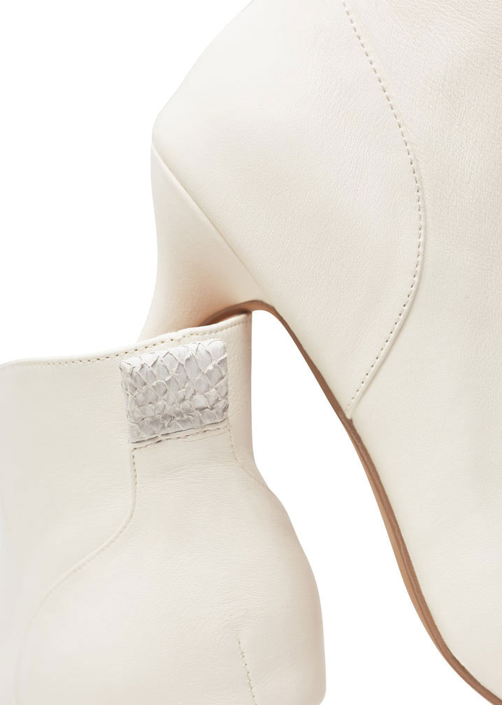 Woden Valentine Low Cut Boots - White