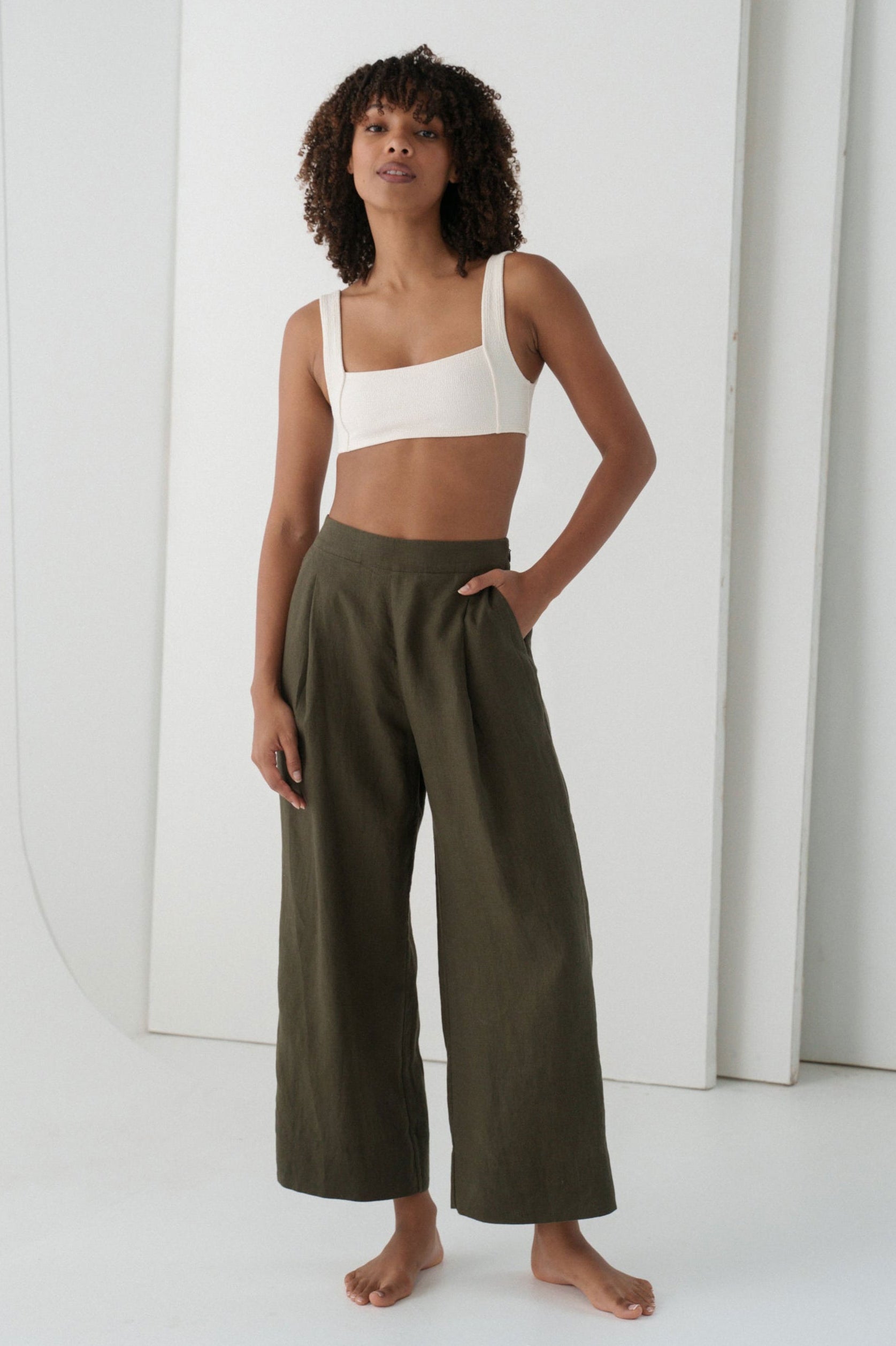 Lilly Pilly Ivy Linen Cropped Pants - Khaki
