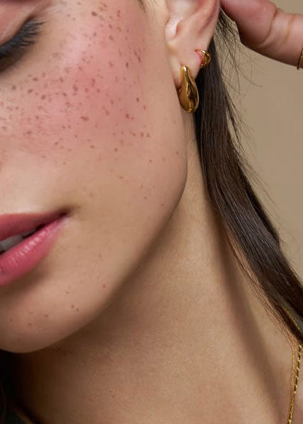 Orelia Organic Teardrop Stud Earrings - Gold