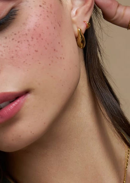Orelia Organic Teardrop Stud Earrings - Gold