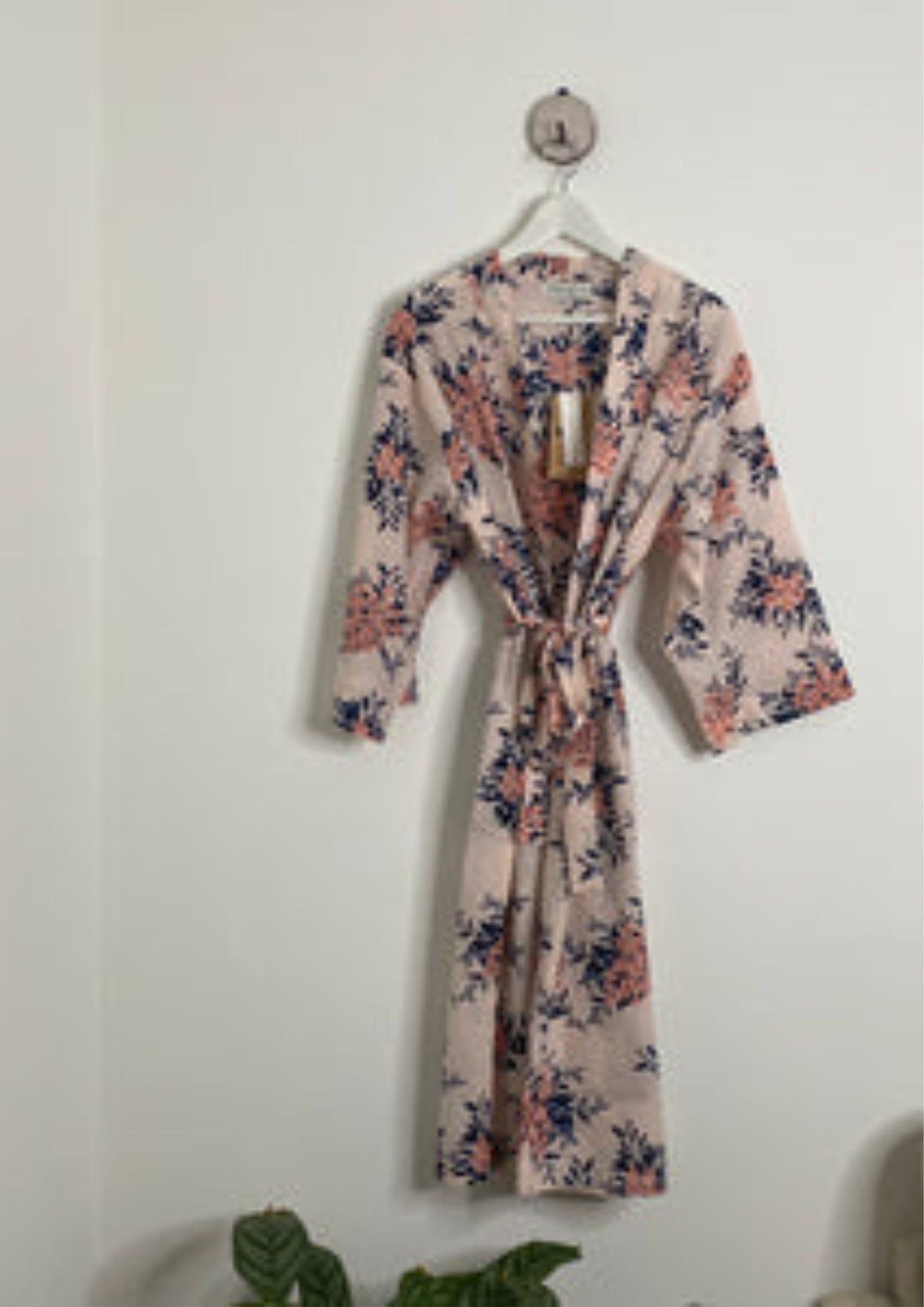 Lisa Taylor - Kimono Wrap - Pink Hydrangea