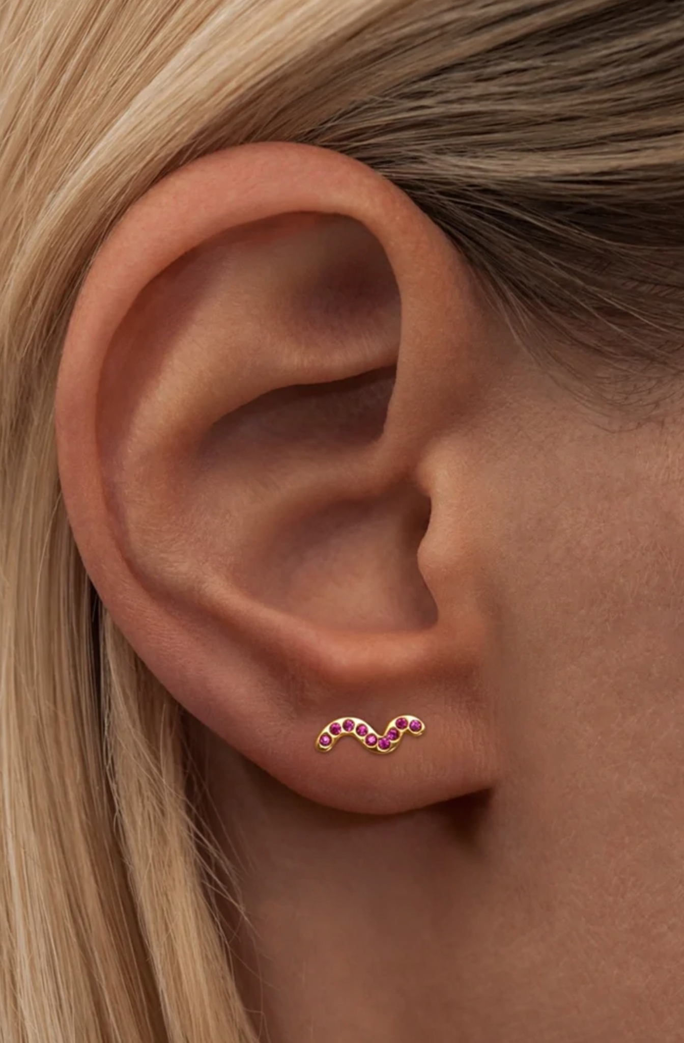 LULU Copenhagen - Snaky Ear Stud - 1pc