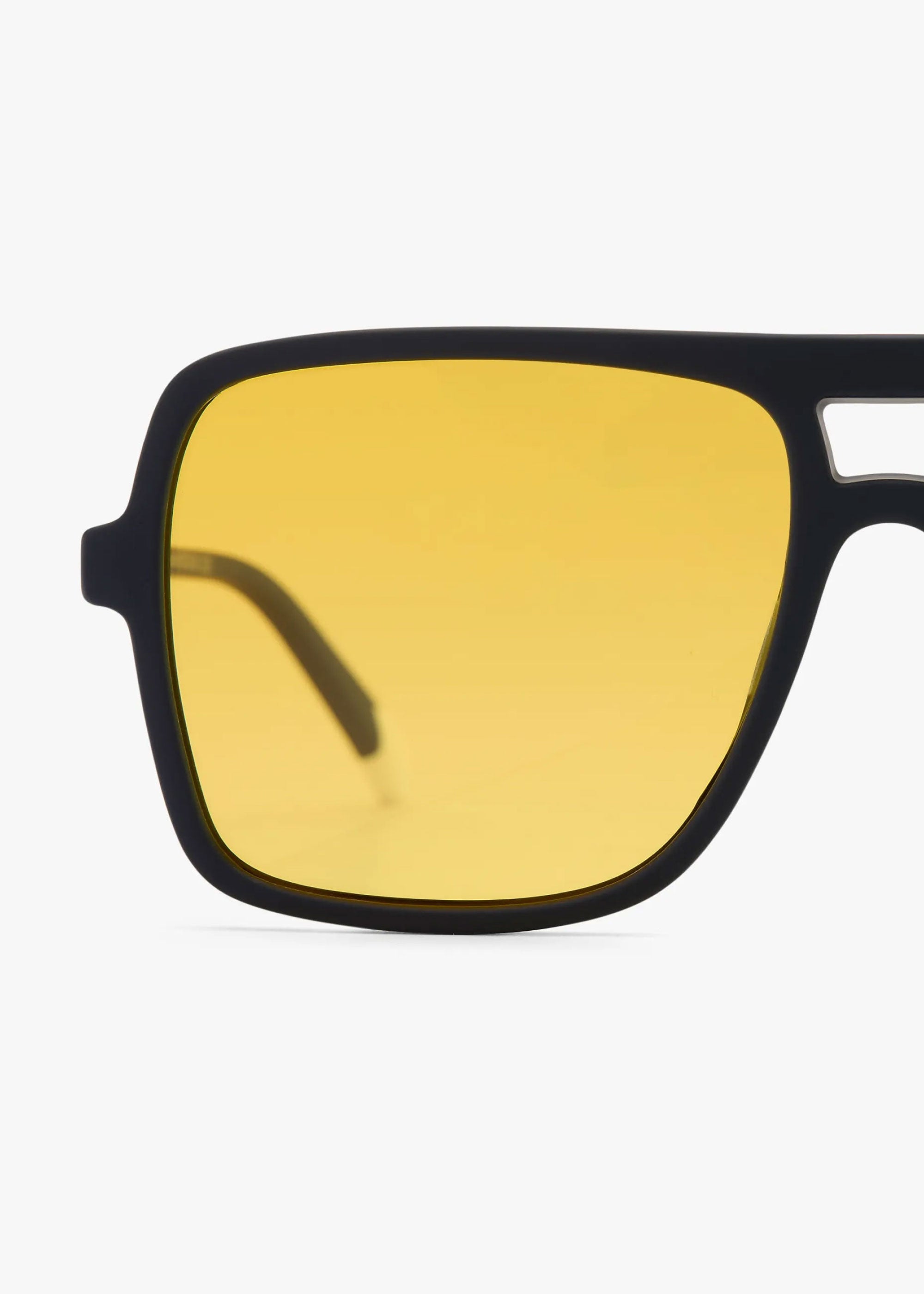 Barner Jake Matte Amber Sunglasses - Black Noir