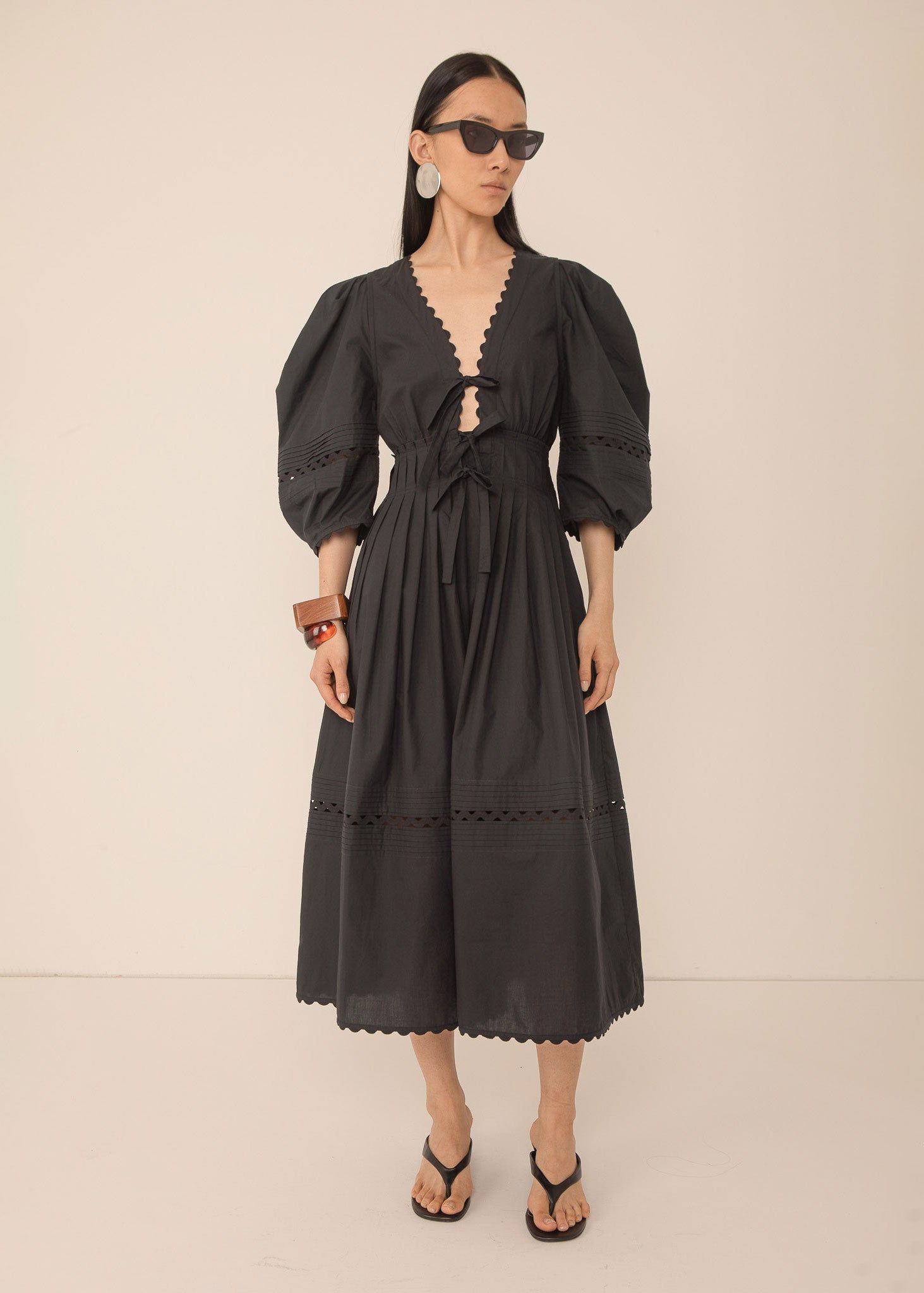 VI.VE.RE Pilar Pleat Dress - Black