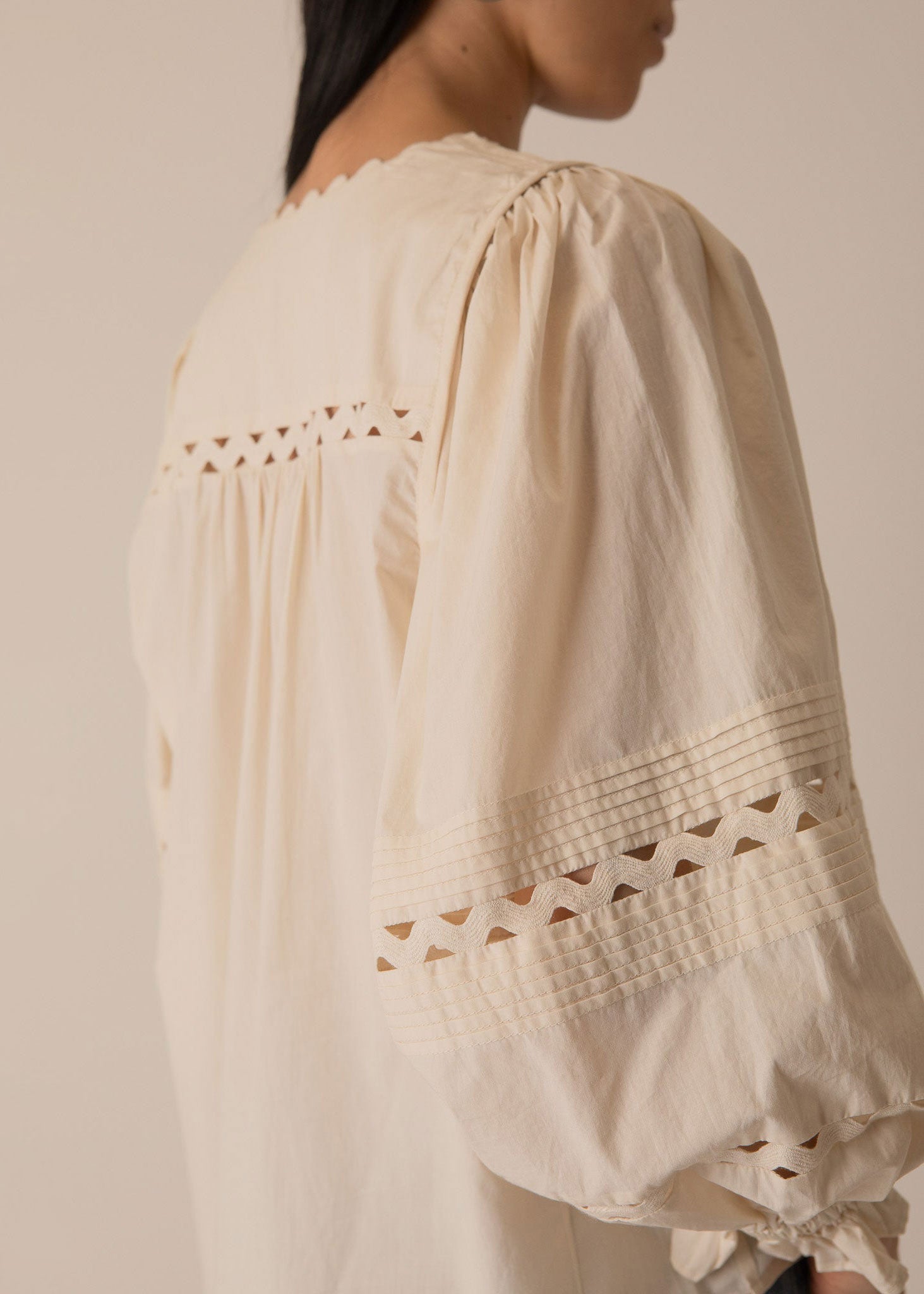 VI.VE.RE Arlette Pintuck Blouse