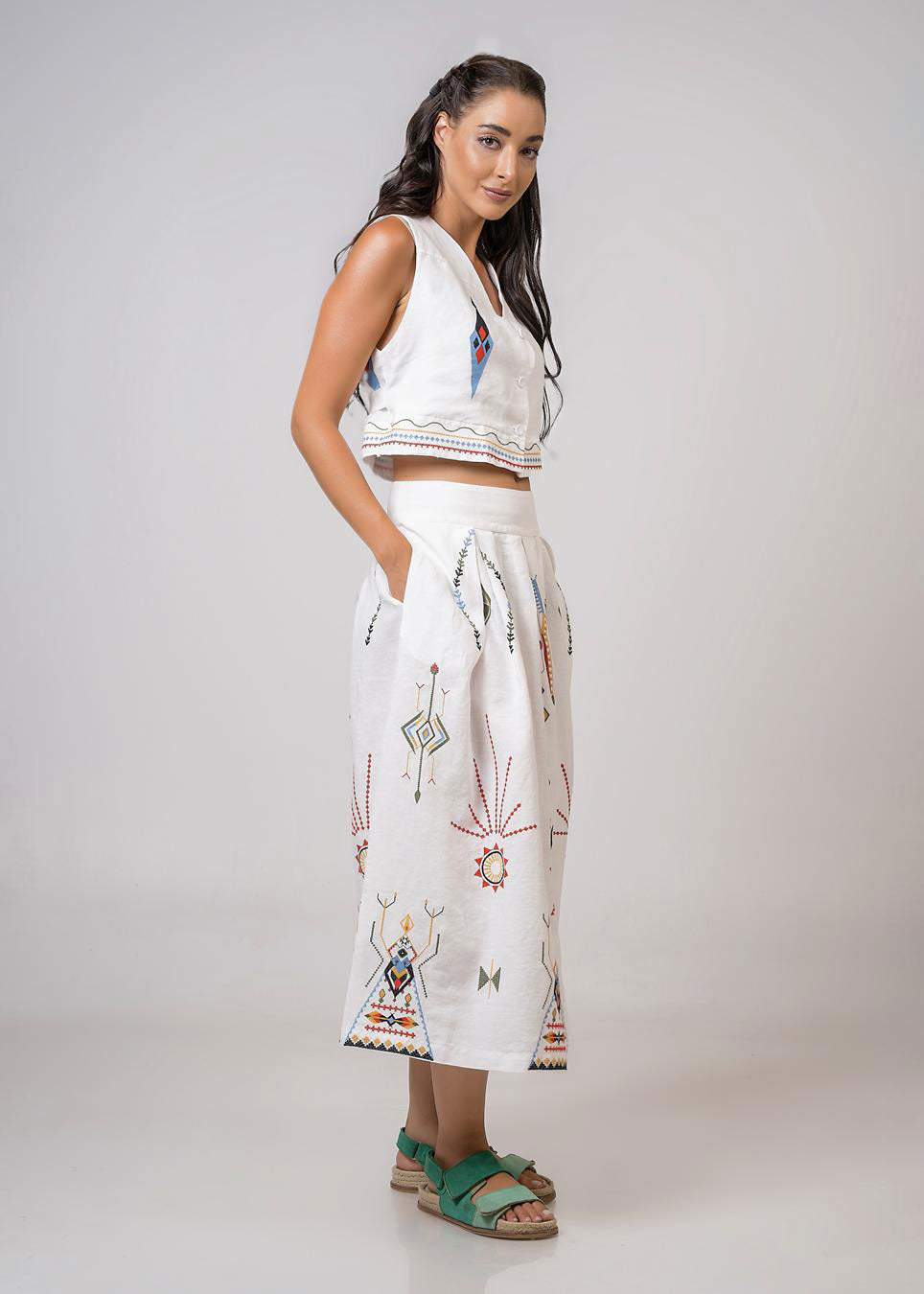 Aether Concept High Waisted Embroidered Skirt - White