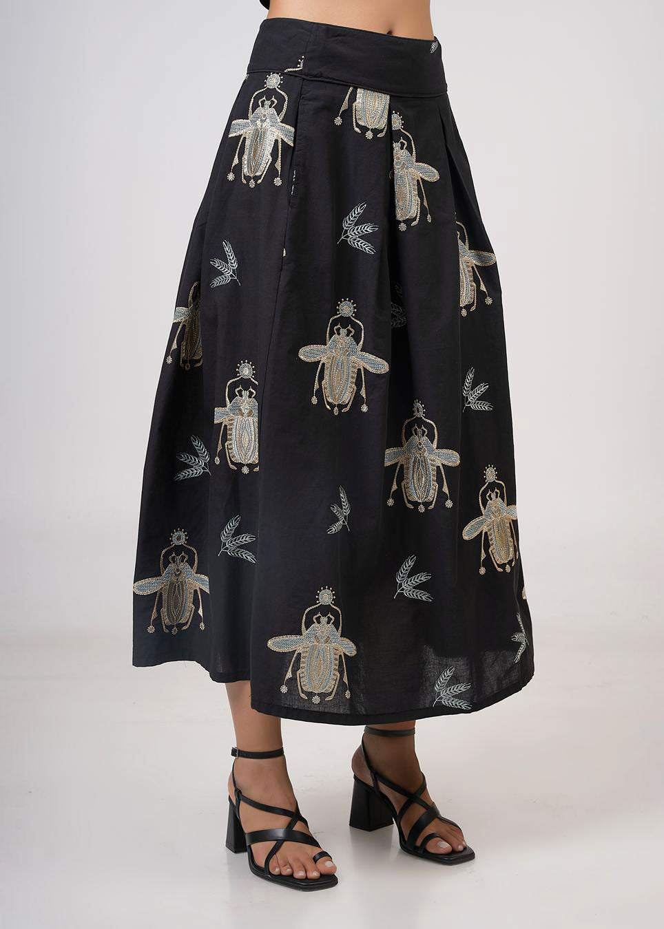 Aether Concept High Waisted Embroidered Skirt - Black/Green