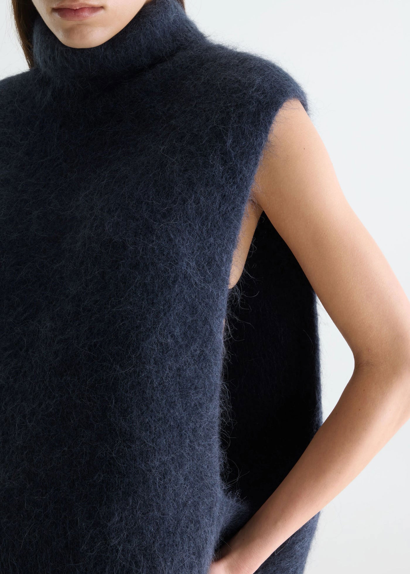 Bellerose Daren Navy Blue Sleeveless Sweater