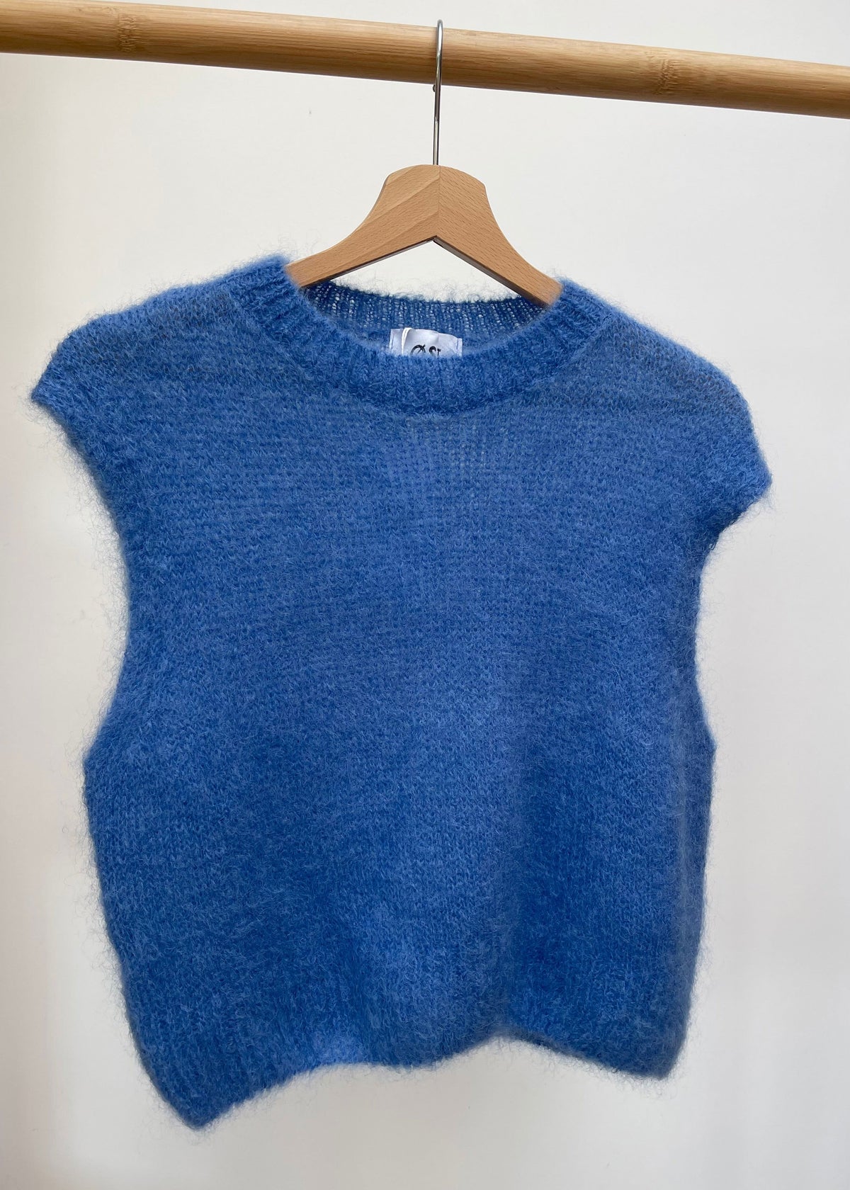 Øst London Monika Cropped Mohair Vest - Cornflower Blue