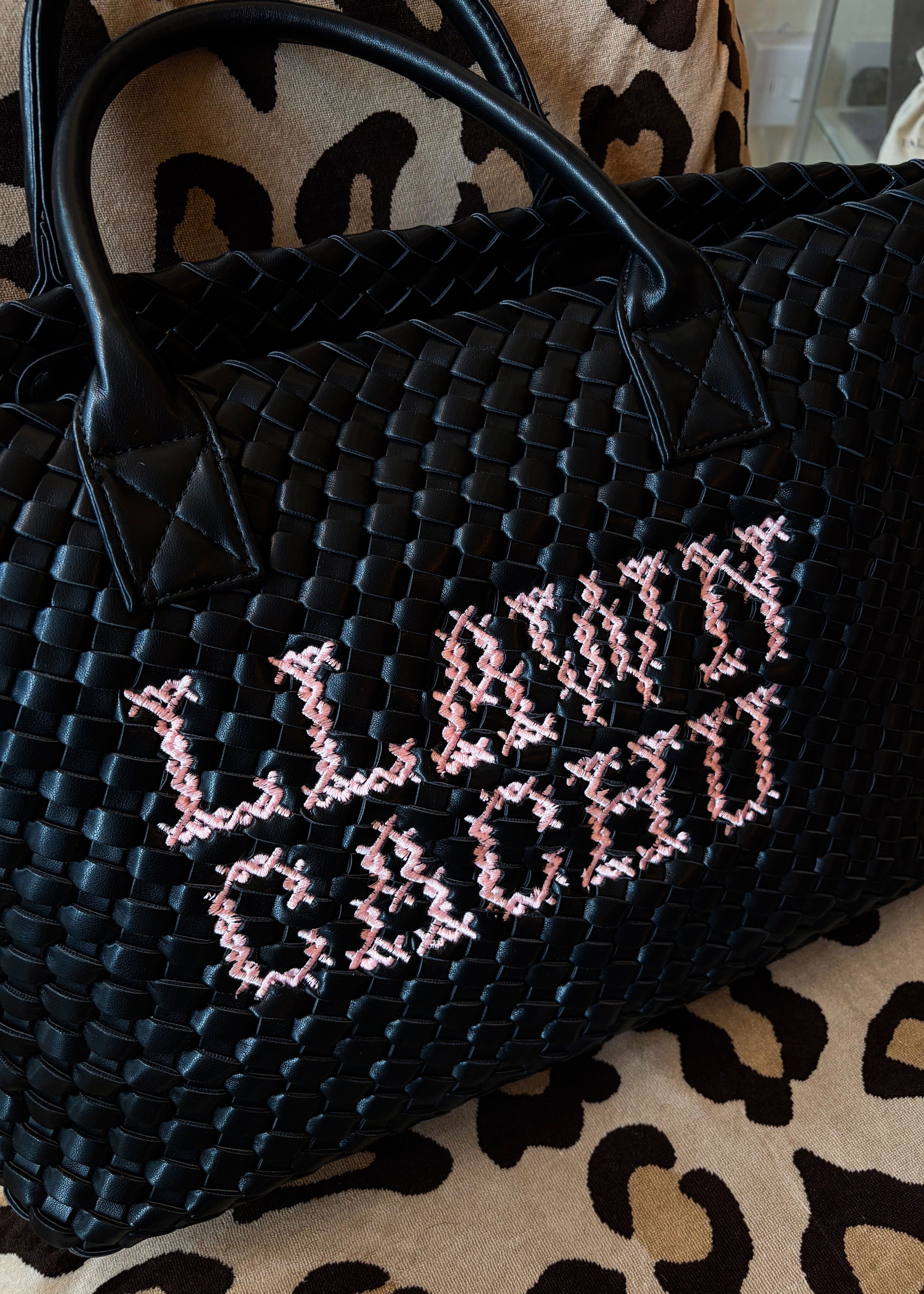 Lilly Loves LLAWN CACHU Woven Handbag