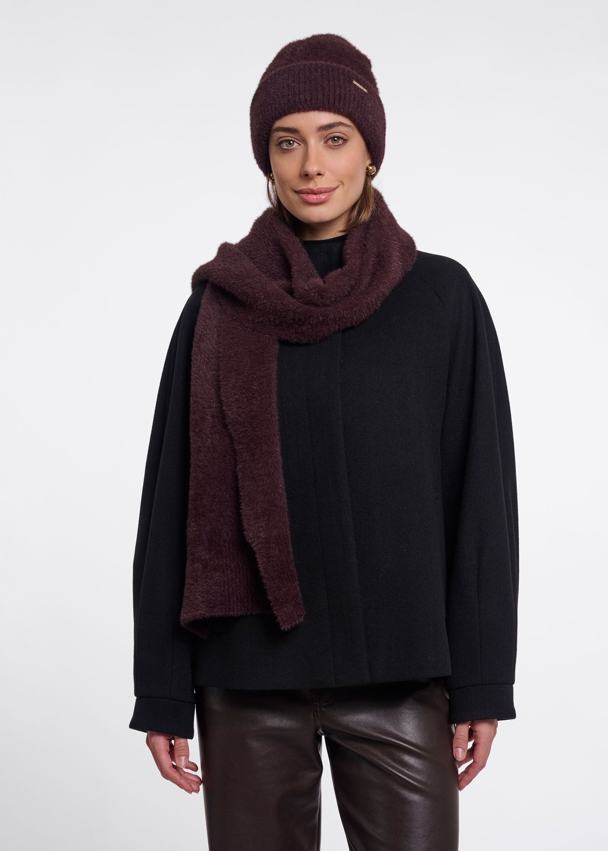 Rino & Pelle Otus Scarf - Fudge Cloak