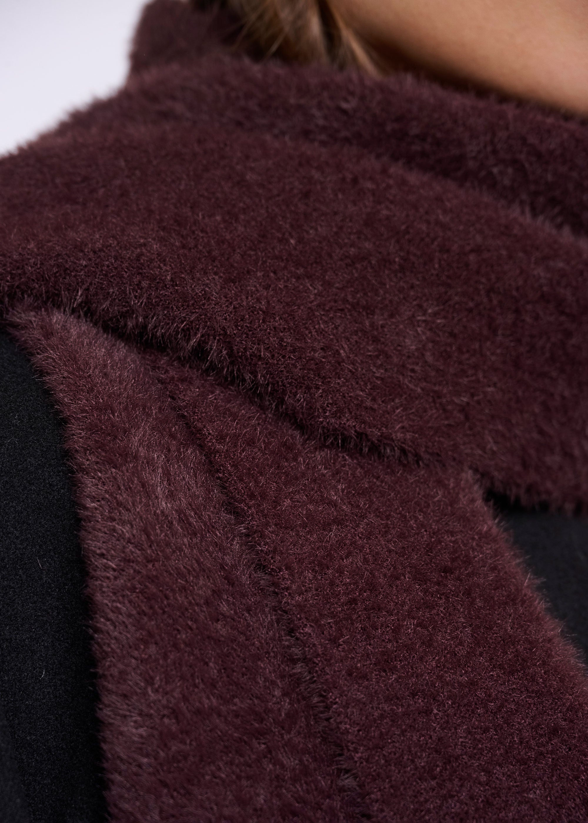 Rino & Pelle Otus Scarf - Fudge Cloak