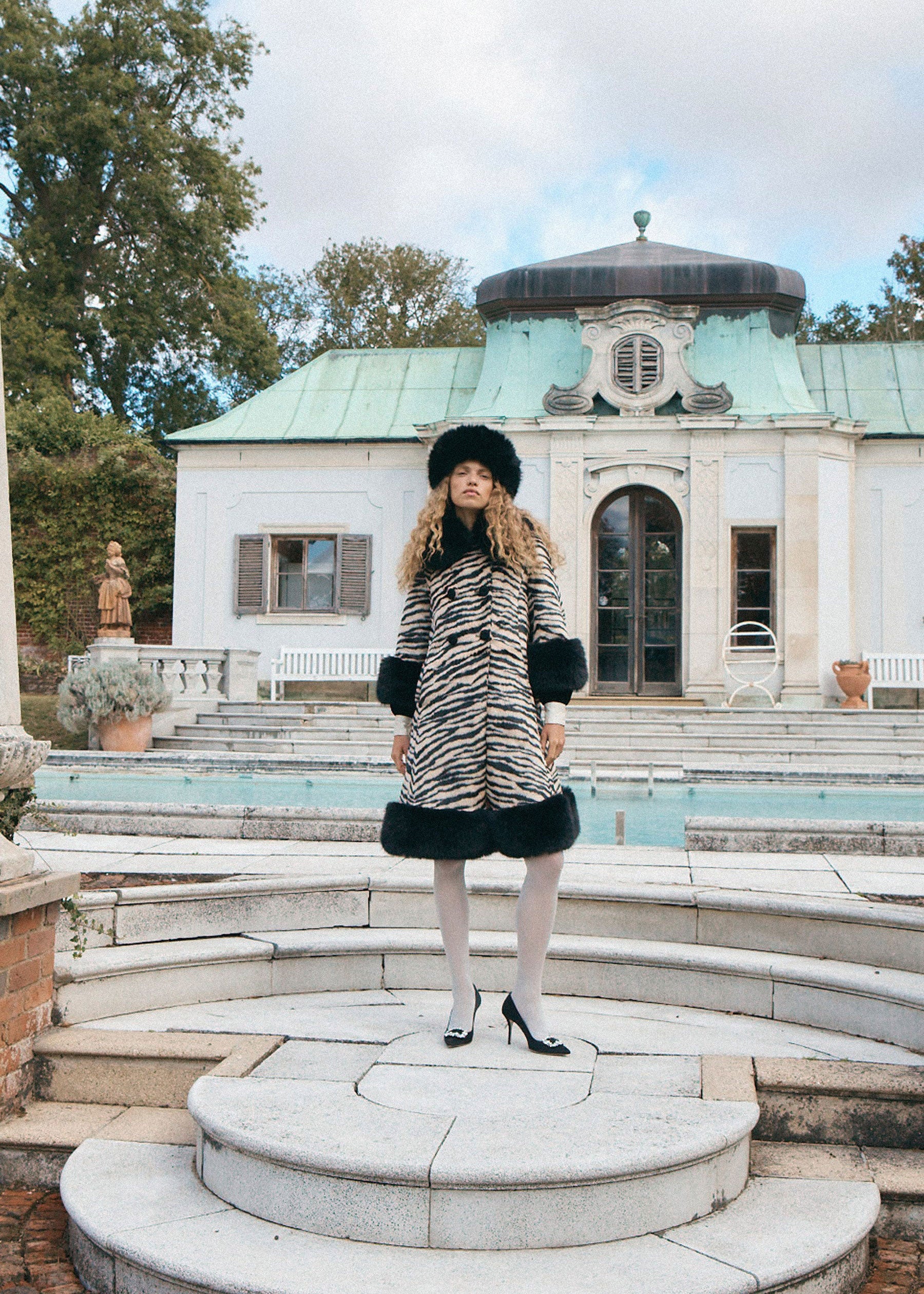 Queens of Archive Monroe Coat