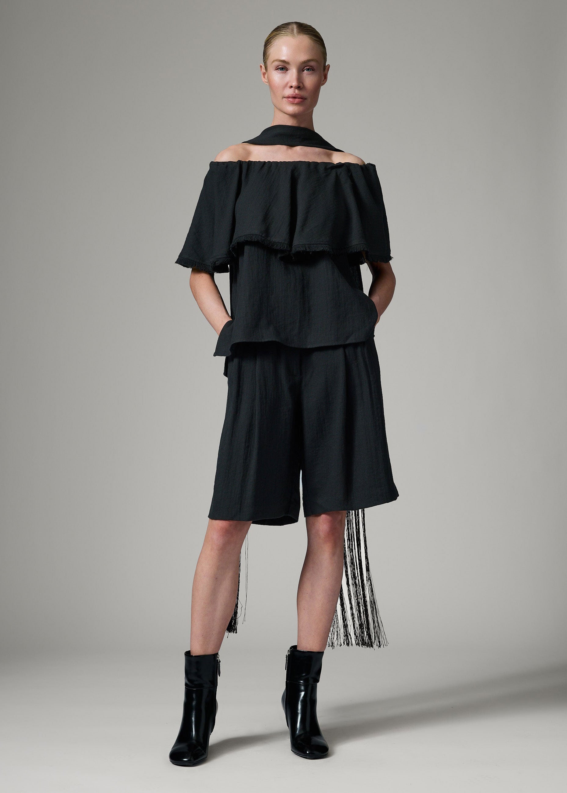 DAY Birger et Mikkelsen Tory Classic Gabardine Scarf - Black