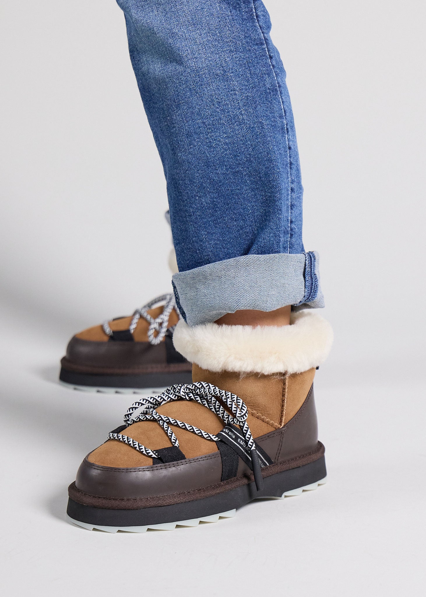 Emu Blurred Micro Boots - Chestnut