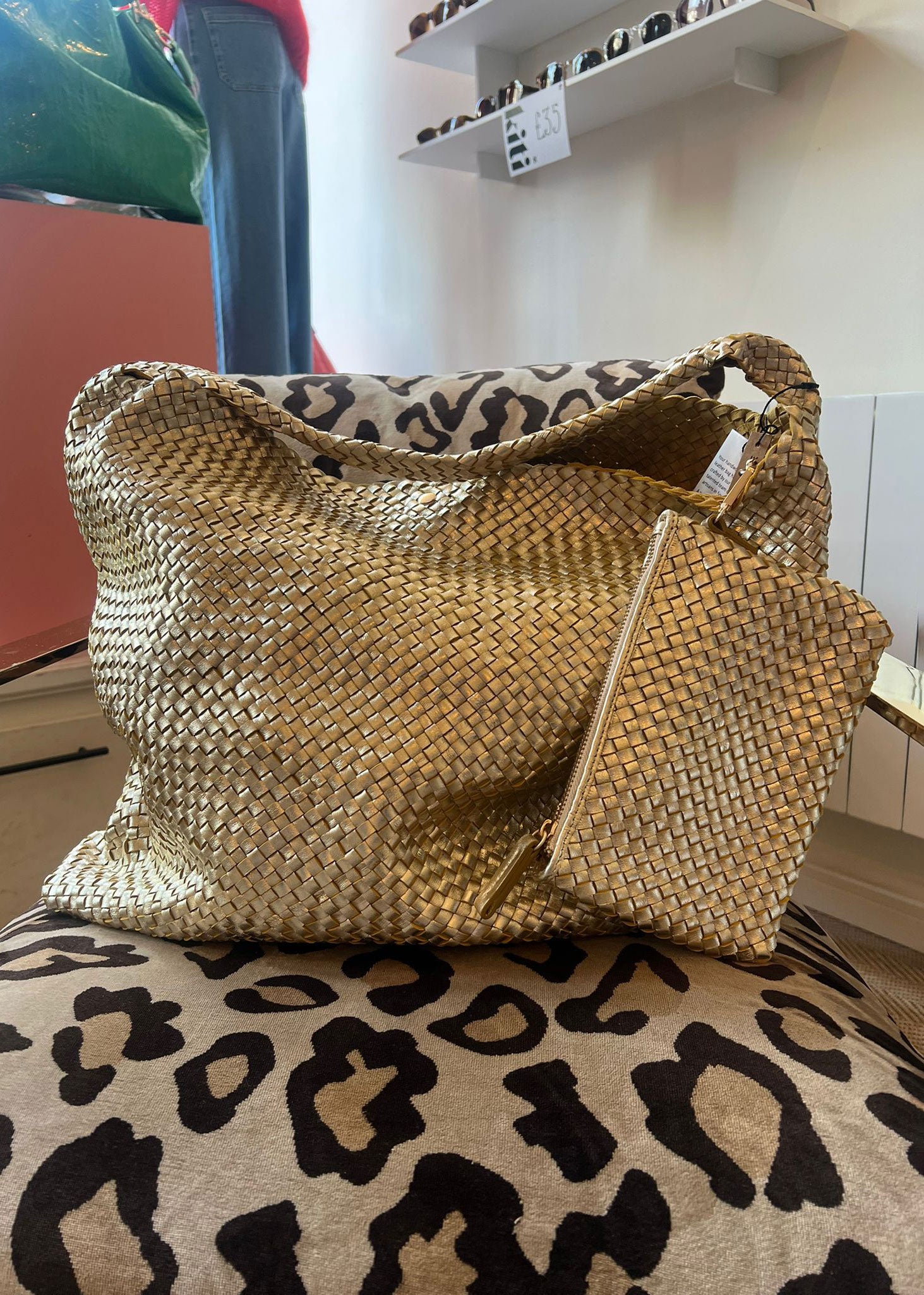 Ellyla Dahlia Slouch Bag - Gold