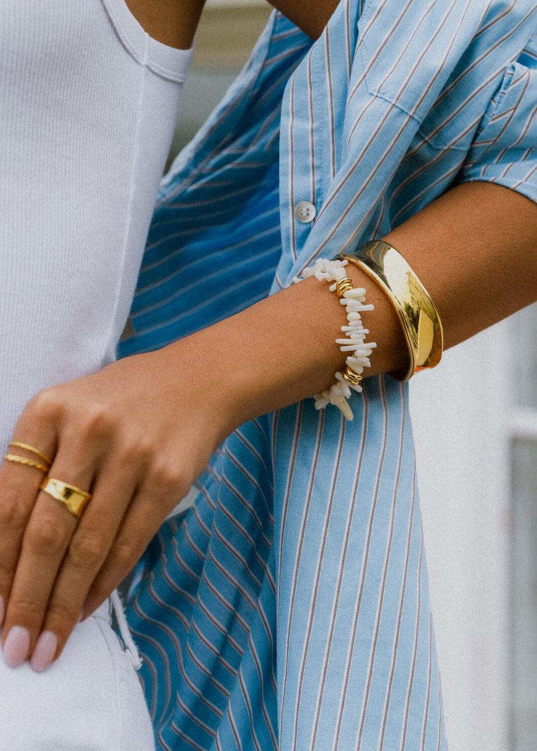 Orelia Cream Coral Chip & Shell Bracelet