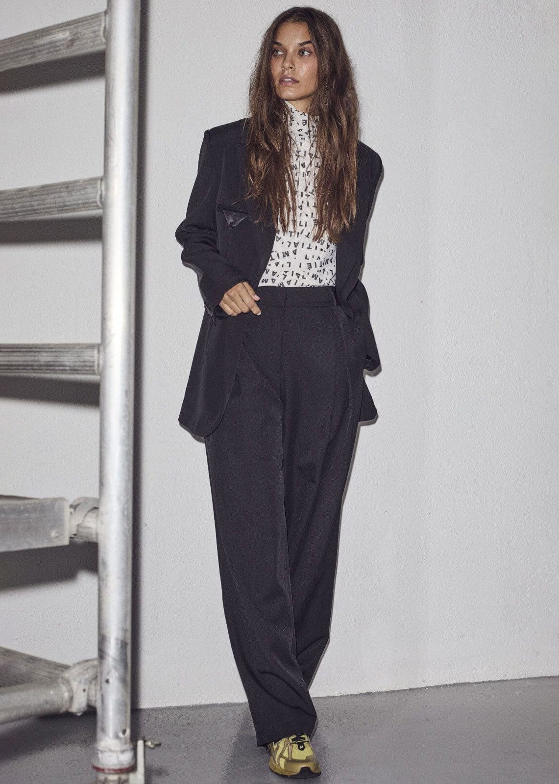 Haute L’amitié Premiere Single Blazer - Black